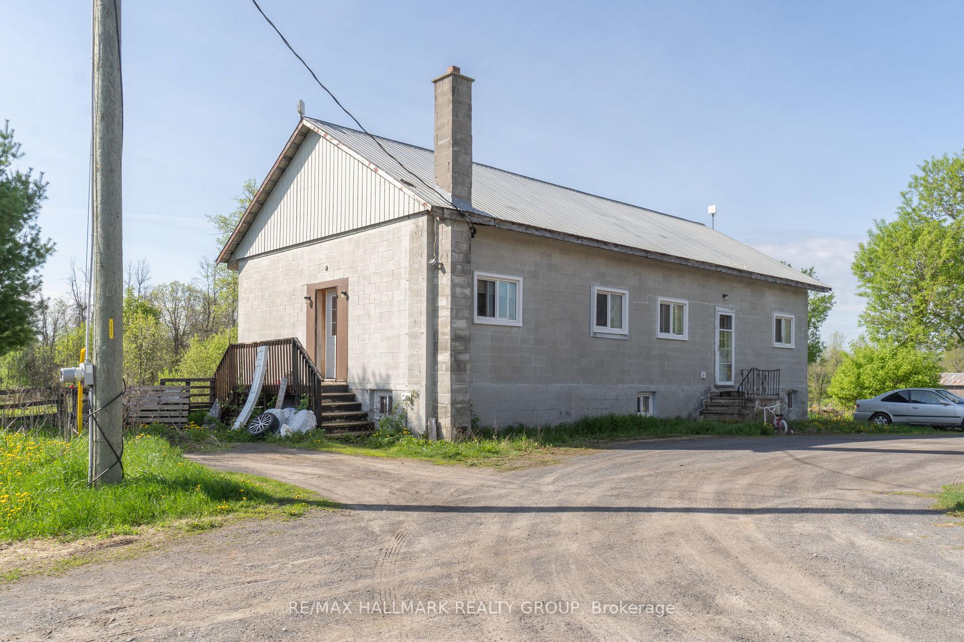 Photo 12 of 7232 Franktown Road, Ottawa, Goulbourn Twp From Franktown Rd/South To Rideau — HOMEH