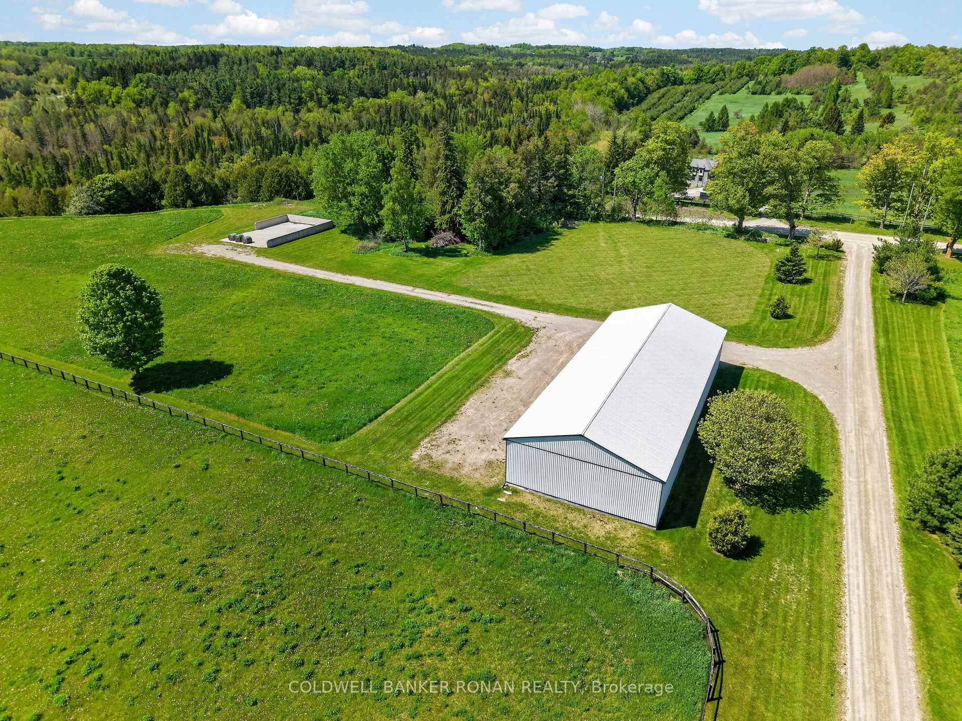 Photo 35 of 893053 Sixth Line EHS, Mono, Rural Mono — HOMEH