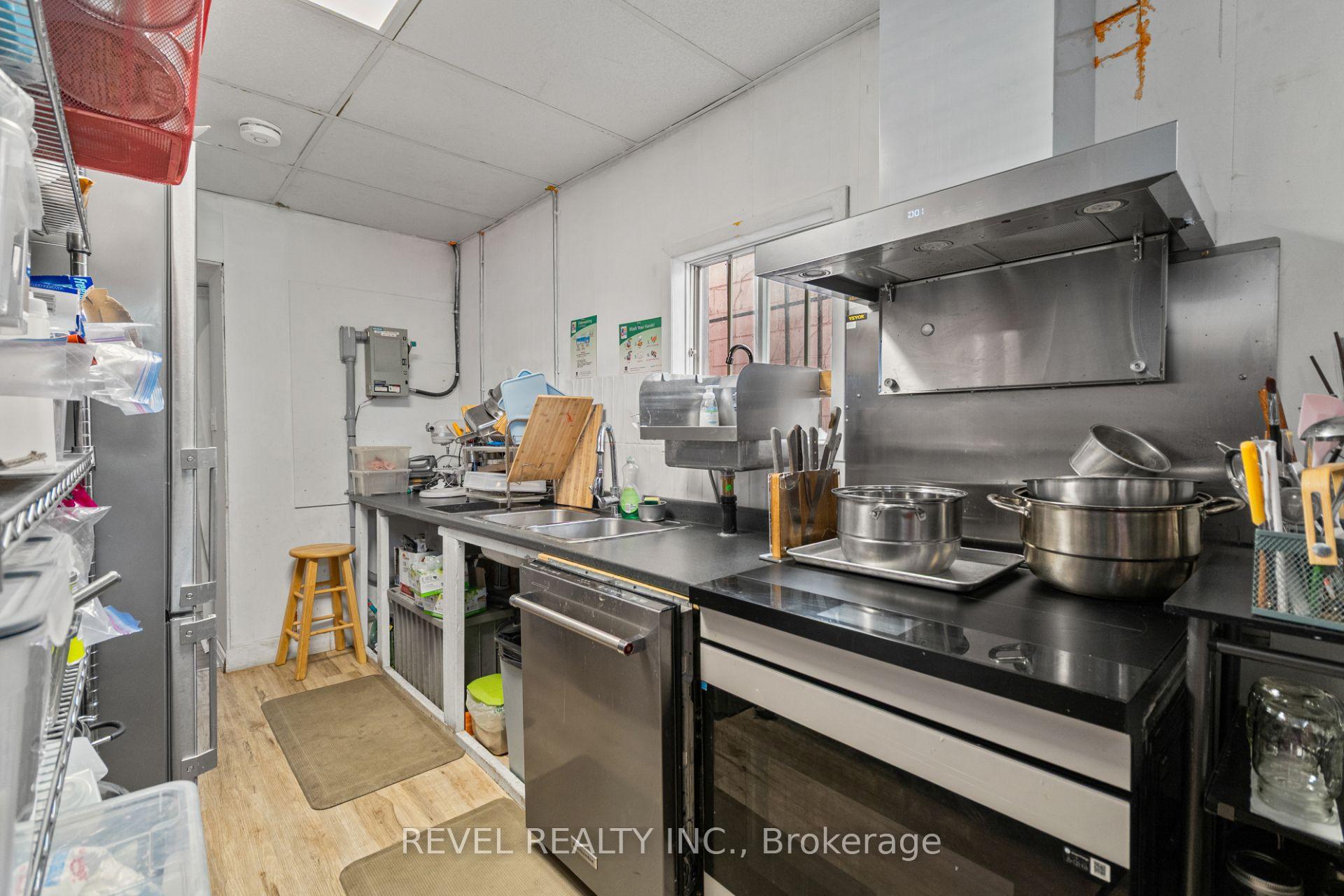 Photo 11 of 334 James Street N, Hamilton, Beasley — HOMEH