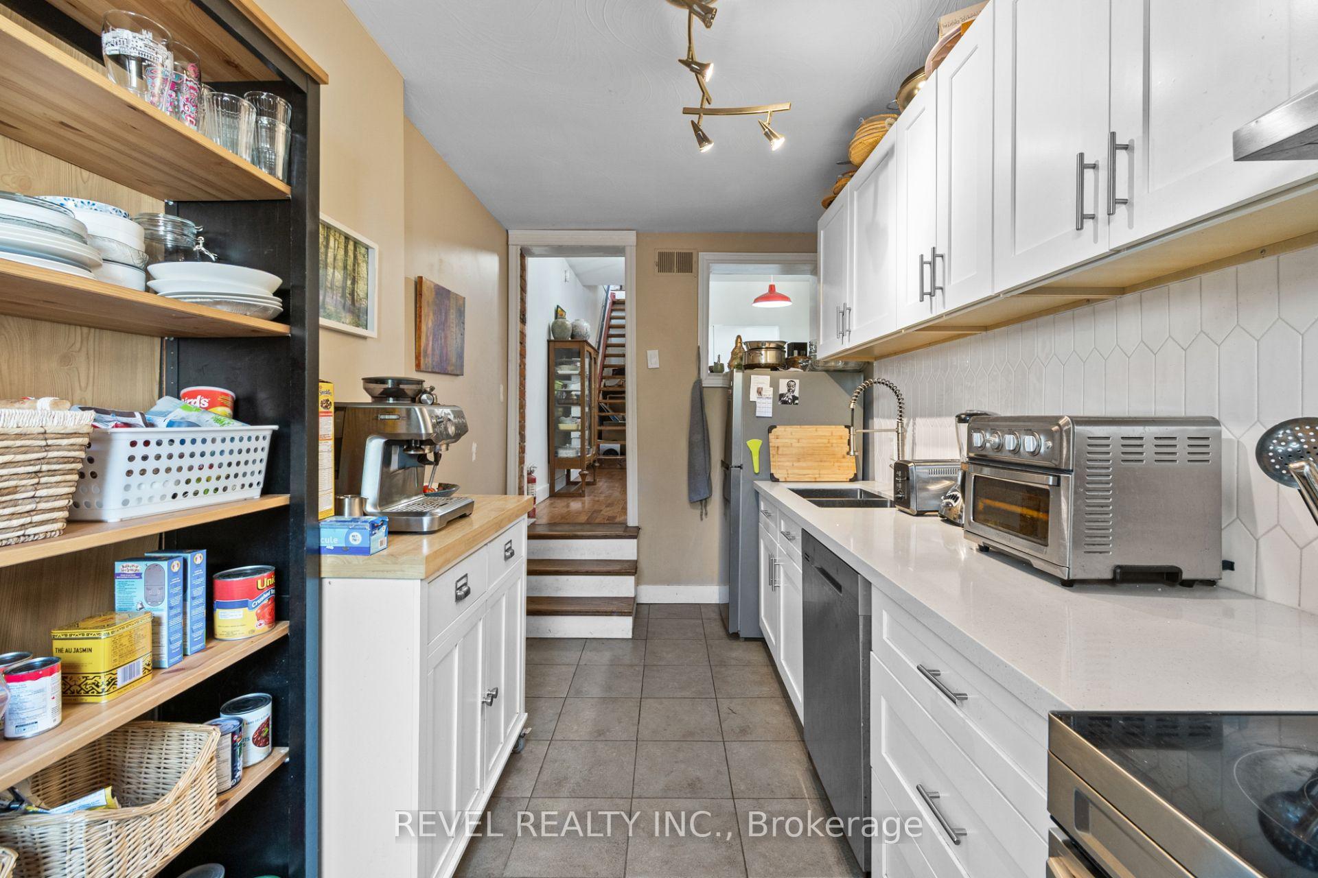 Photo 13 of 334 James Street N, Hamilton, Beasley — HOMEH
