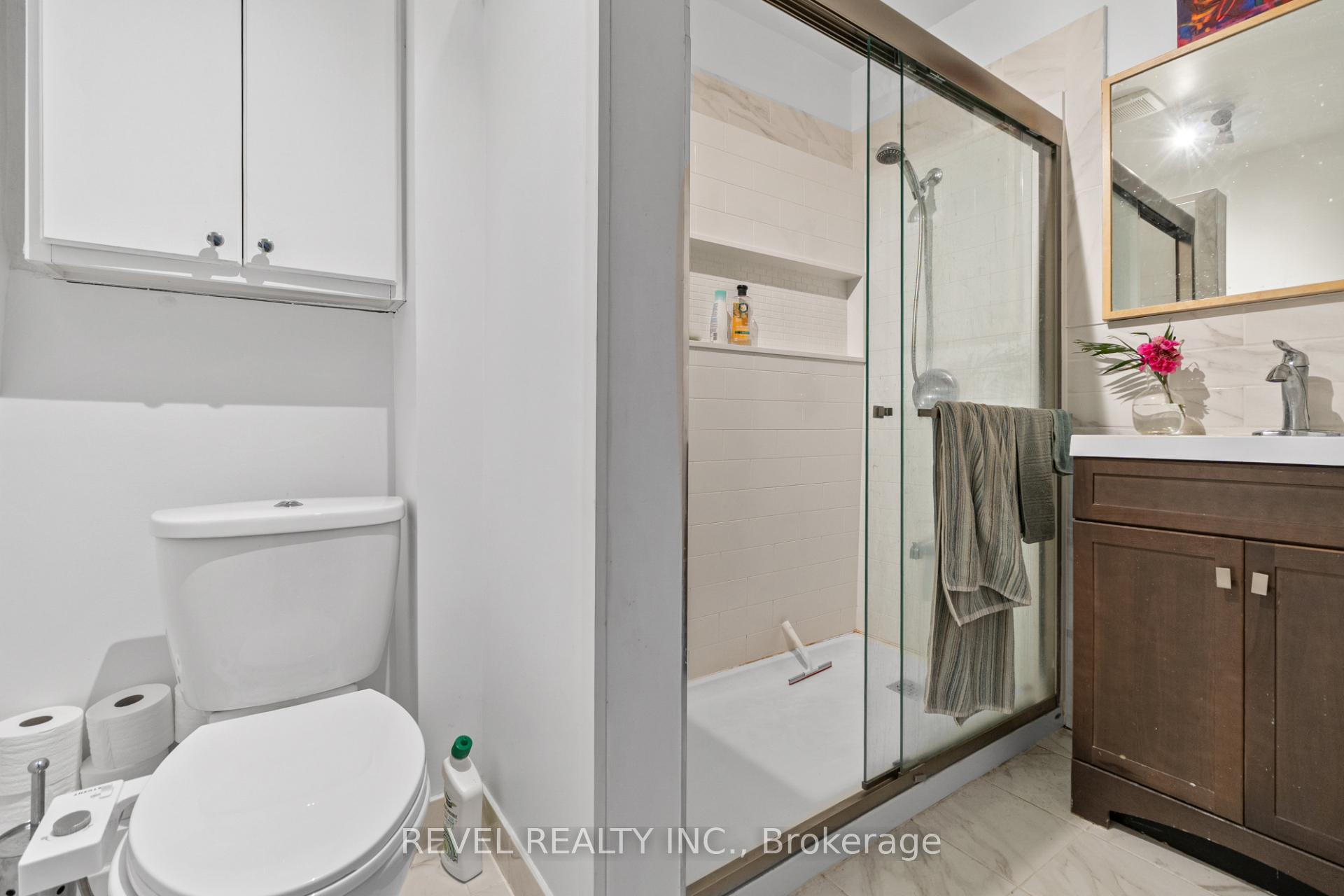 Photo 23 of 334 James Street N, Hamilton, Beasley — HOMEH