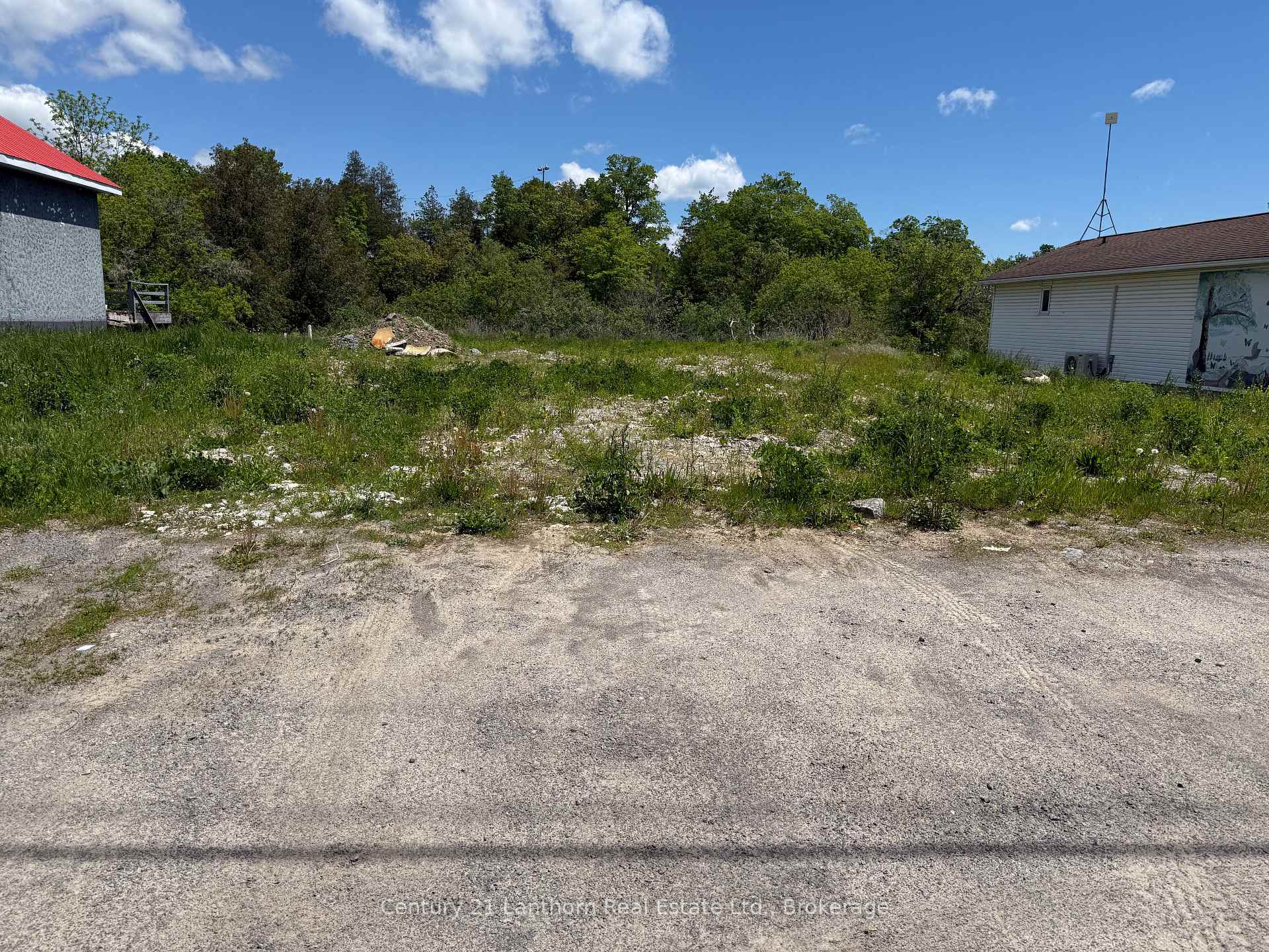Photo 17 of 3035-3047 County Rd 10, Prince Edward County, South Marysburg Ward — HOMEH