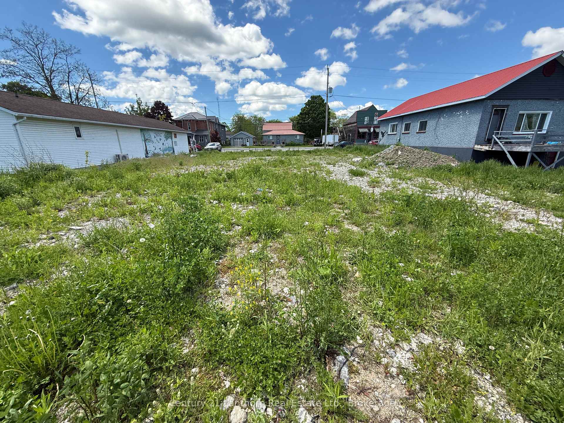 Photo 21 of 3035-3047 County Rd 10, Prince Edward County, South Marysburg Ward — HOMEH