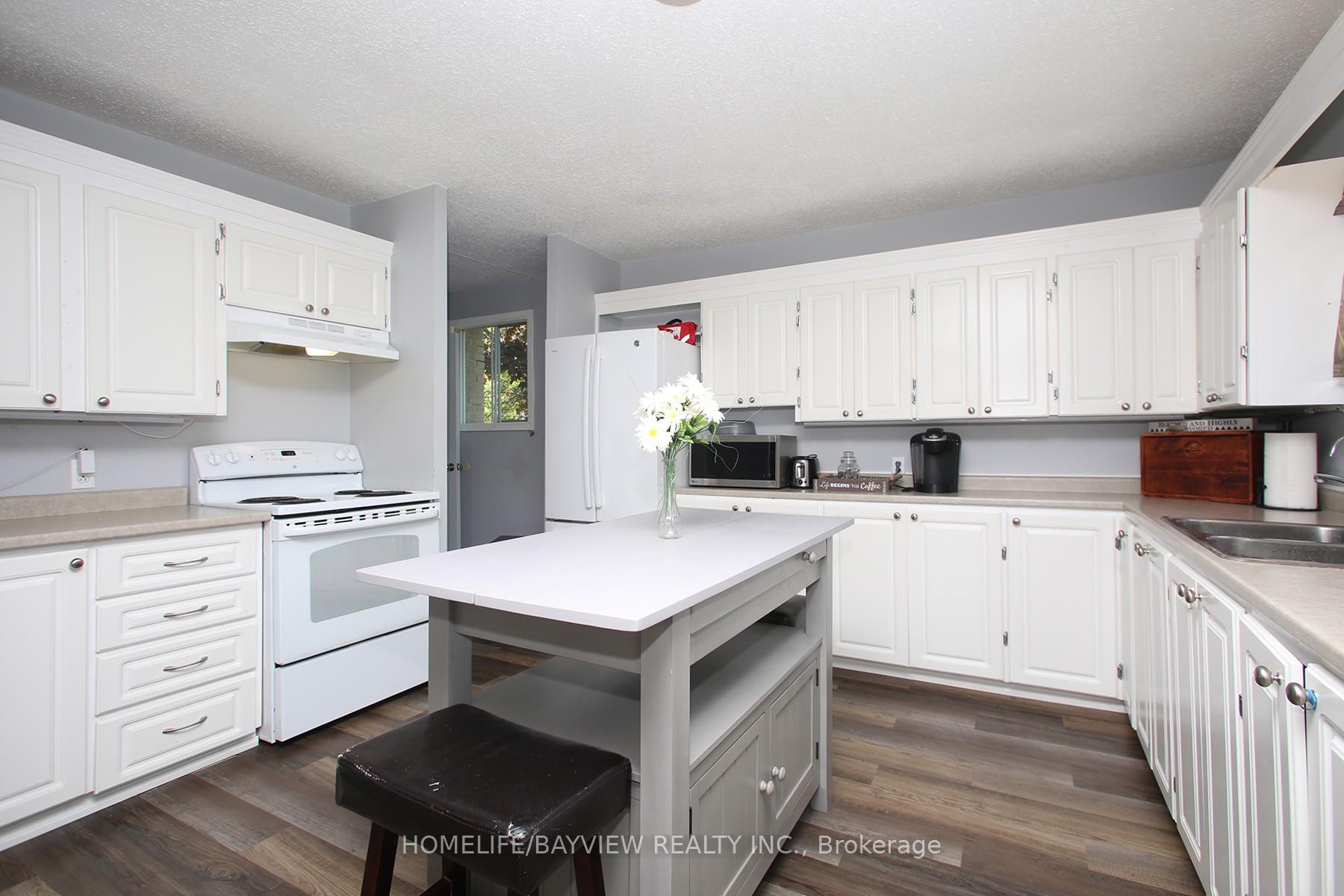 Photo 26 of 9 Bridge Street, Kawartha Lakes, Bexley — HOMEH