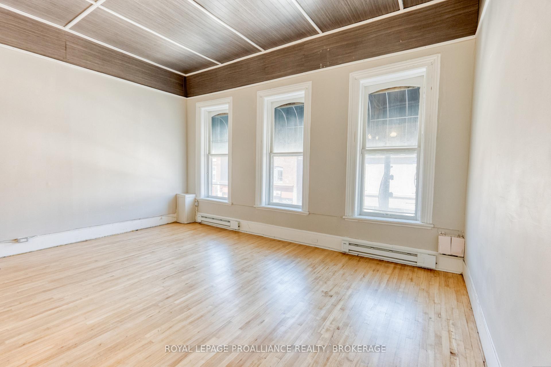 Photo 4 of 48 Dundas Street E, Greater Napanee, Greater Napanee — HOMEH
