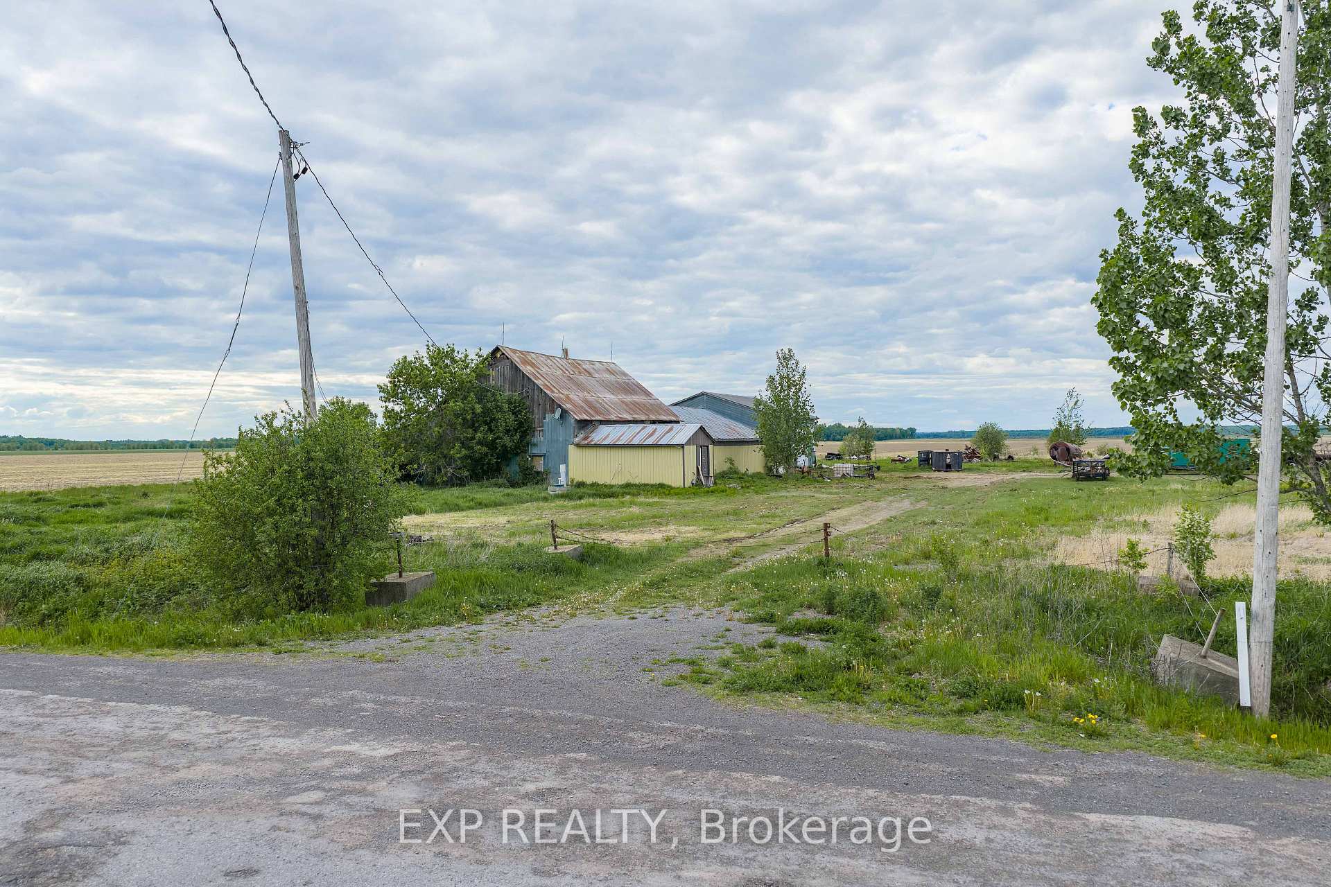 Photo 8 of 4985 Concession 11, The Nation, The Nation Municipality — HOMEH