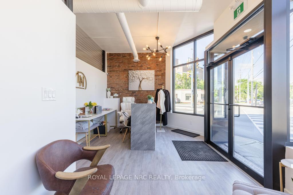 Photo 3 of 62 Welland Avenue, St. Catharines, Downtown — HOMEH