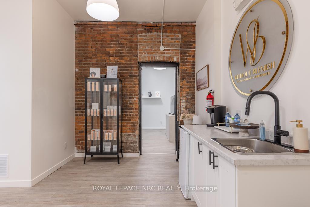 Photo 11 of 62 Welland Avenue, St. Catharines, Downtown — HOMEH
