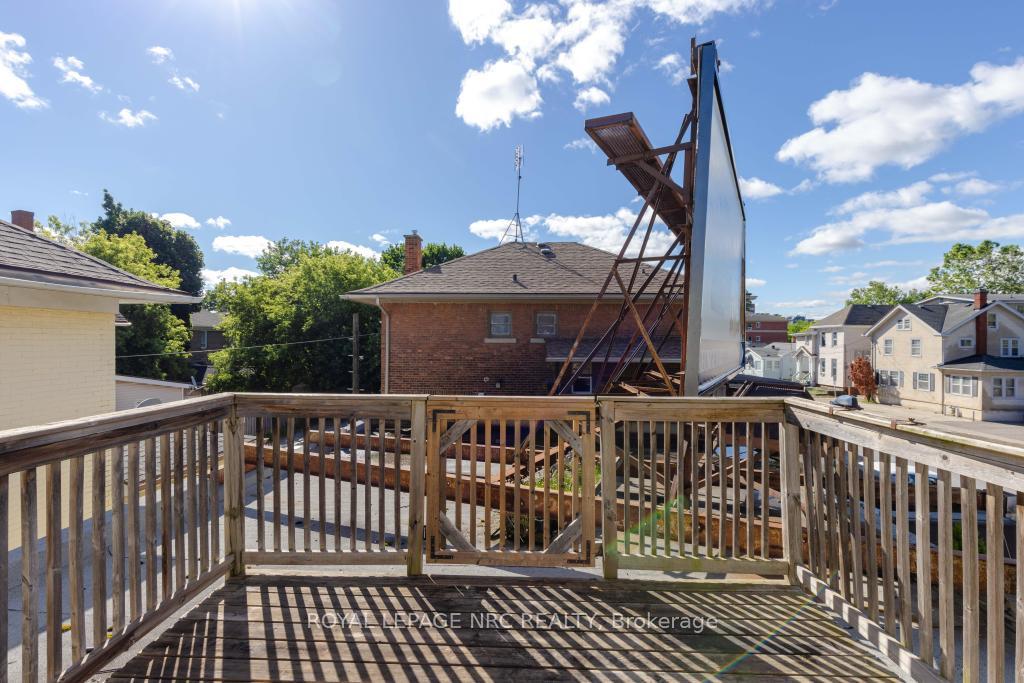 Photo 27 of 62 Welland Avenue, St. Catharines, Downtown — HOMEH