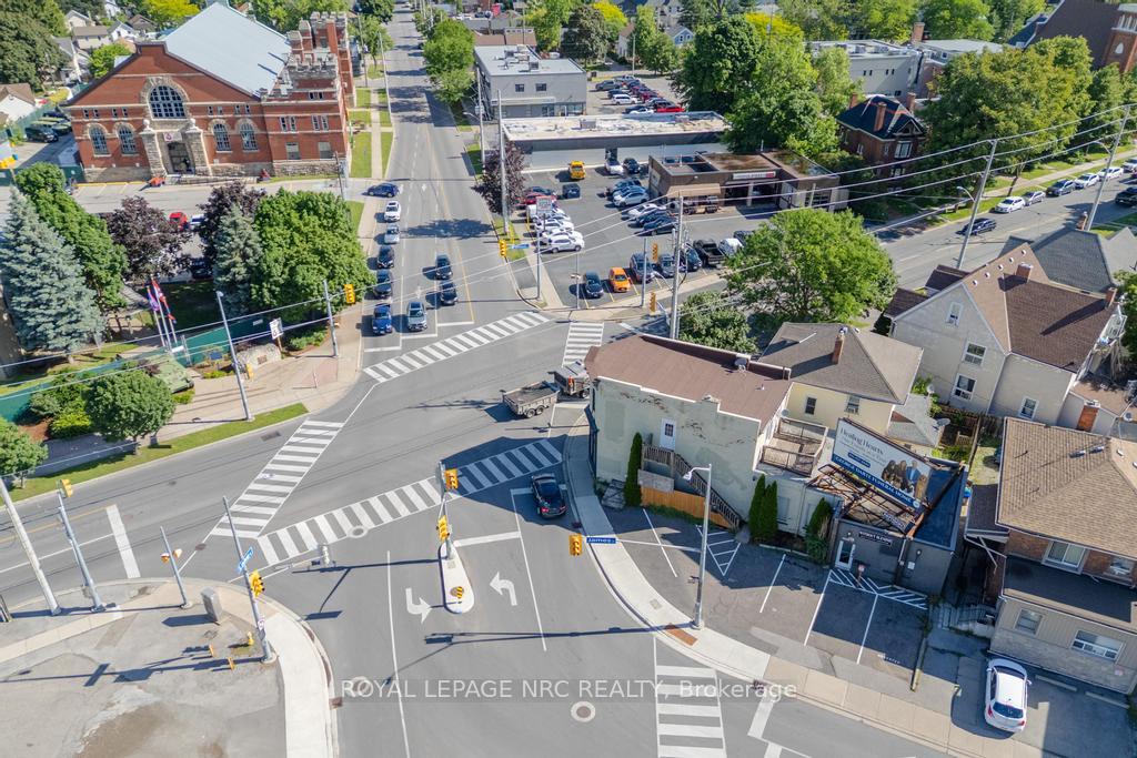 Photo 32 of 62 Welland Avenue, St. Catharines, Downtown — HOMEH