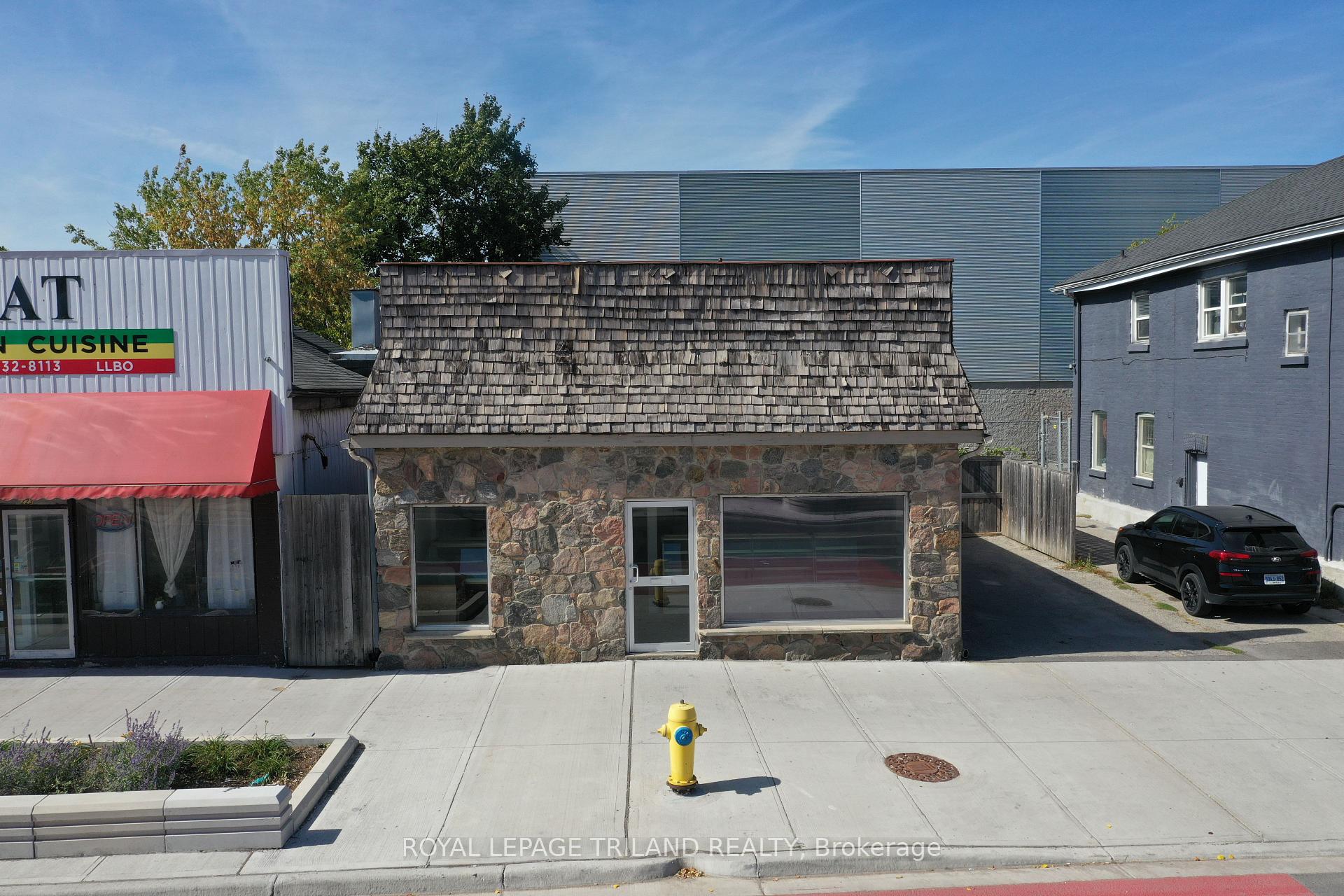 Photo of 225 Wellington Street