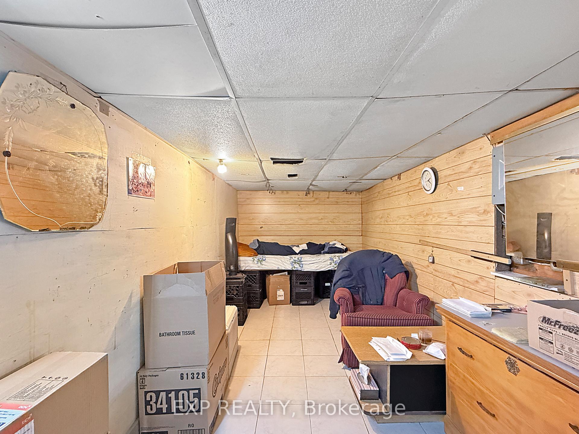 Photo 12 of 511 Quebec Street, London, East G — HOMEH