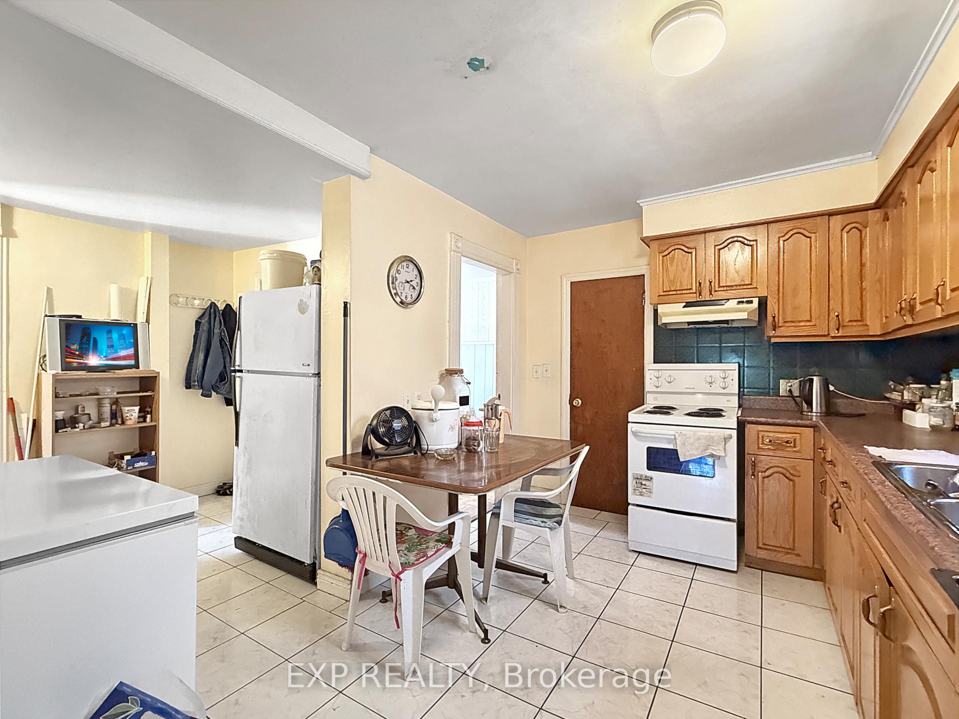 Photo 16 of 511 Quebec Street, London, East G — HOMEH
