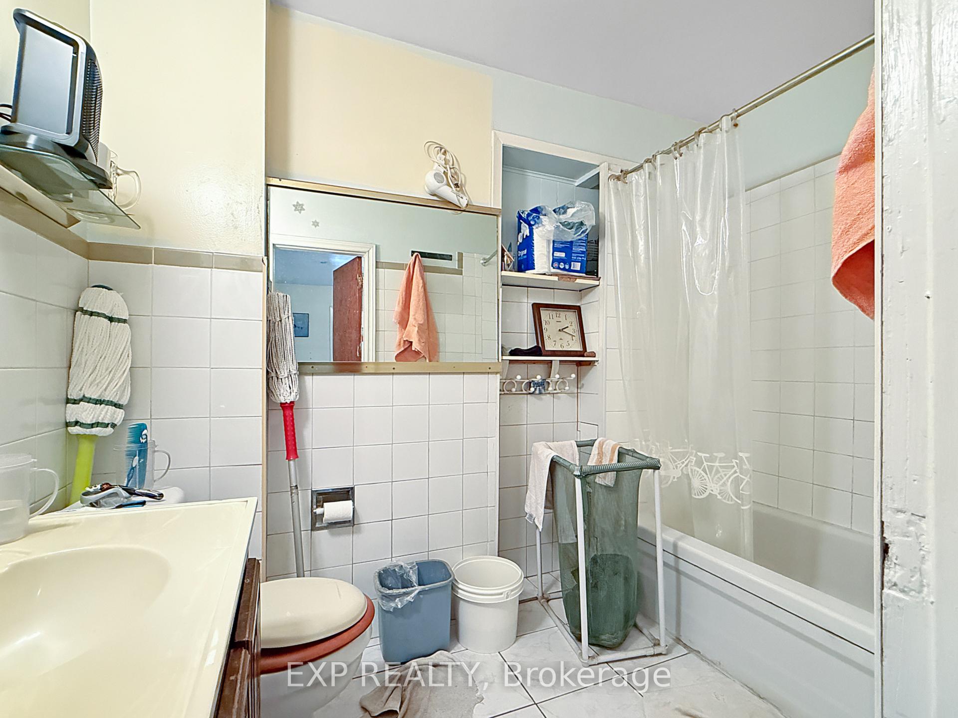 Photo 17 of 511 Quebec Street, London, East G — HOMEH