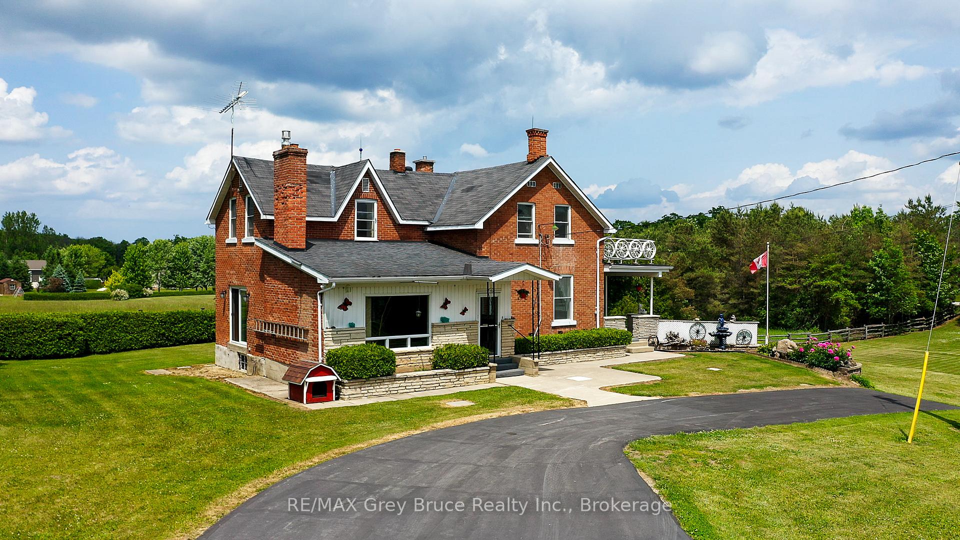Photo of 319144 Grey Road 1
