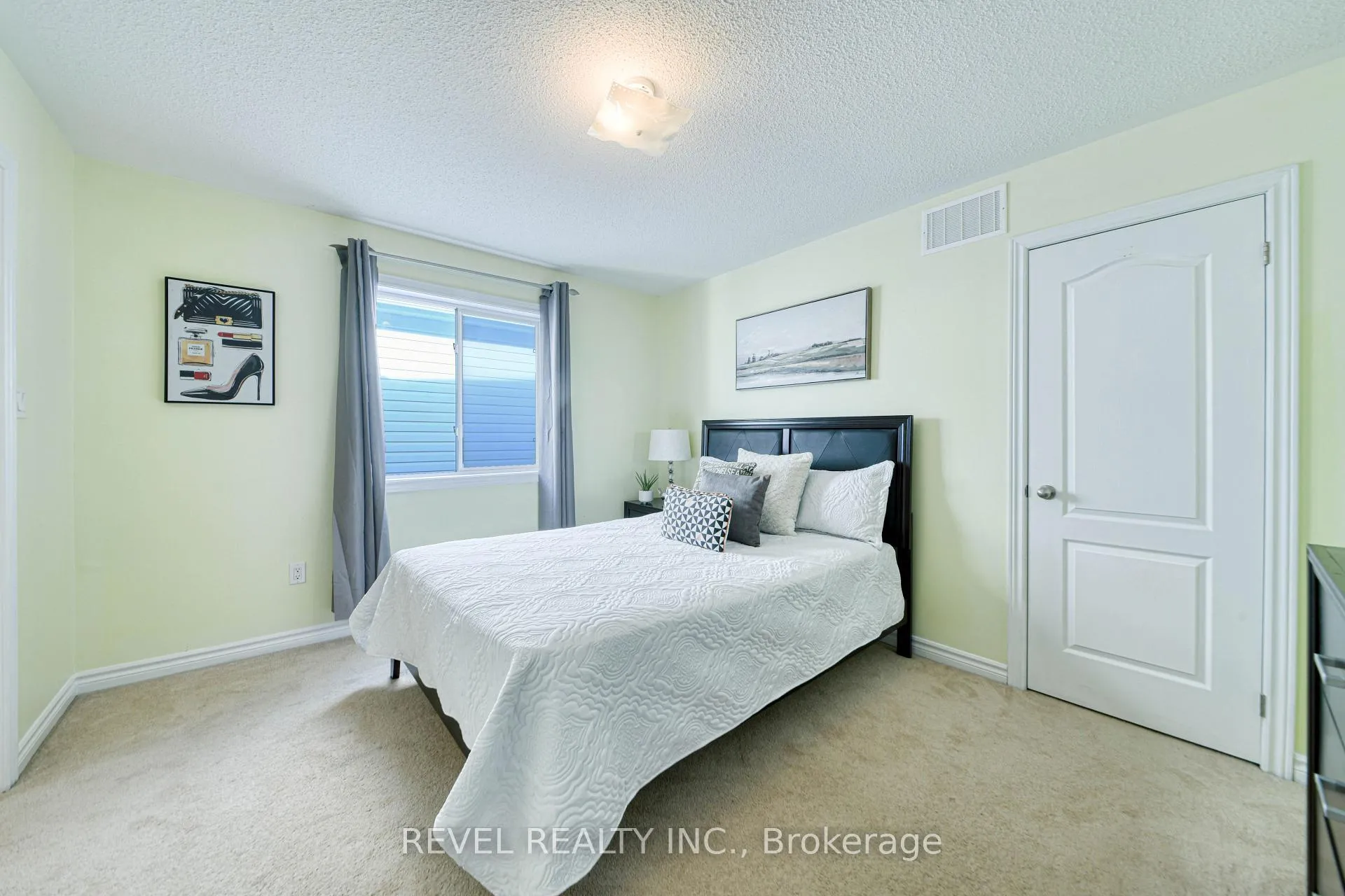 Photo 11 of 710 Halbert Drive, Shelburne — HOMEH
