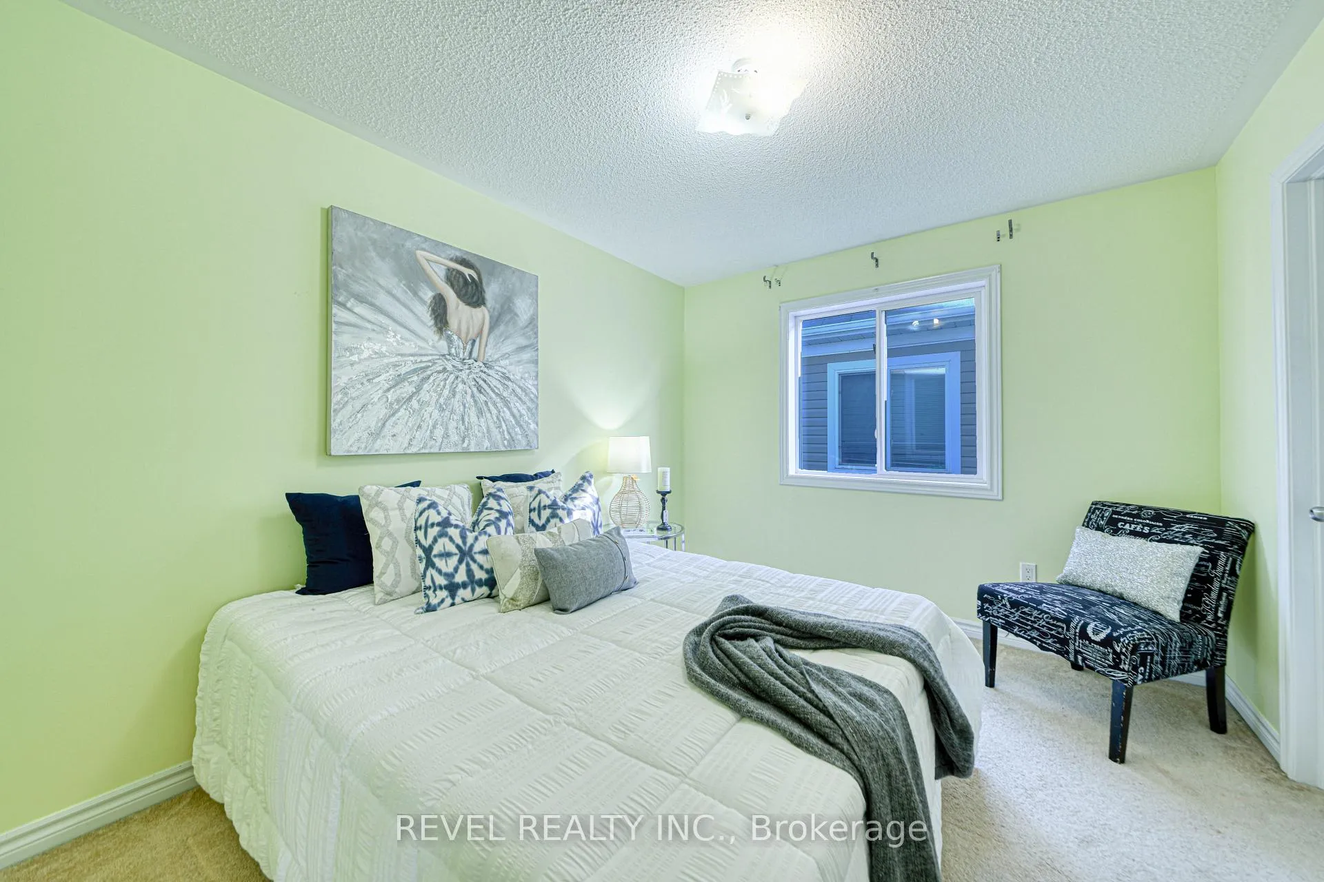 Photo 12 of 710 Halbert Drive, Shelburne — HOMEH