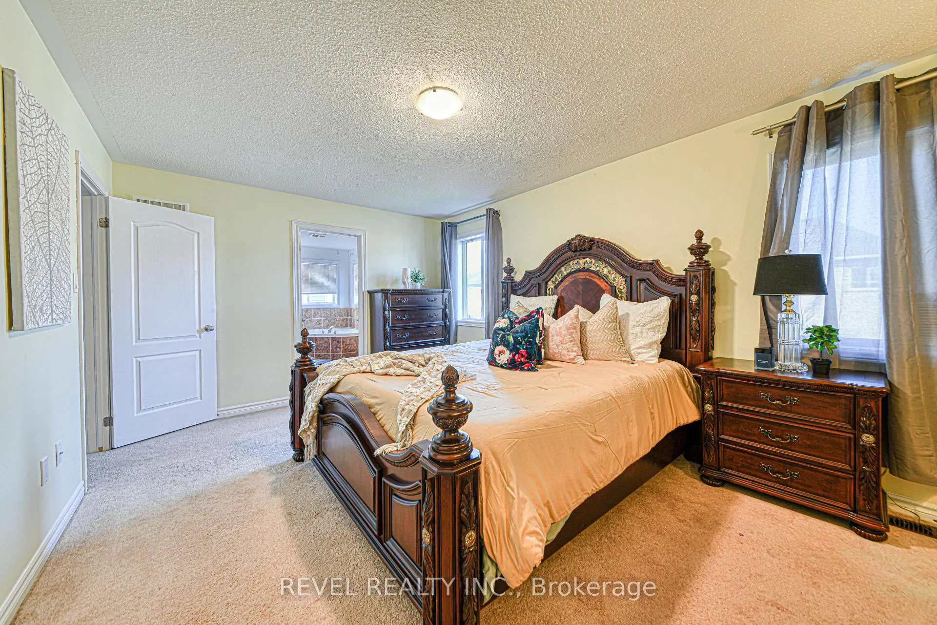 Photo 13 of 710 Halbert Drive, Shelburne — HOMEH