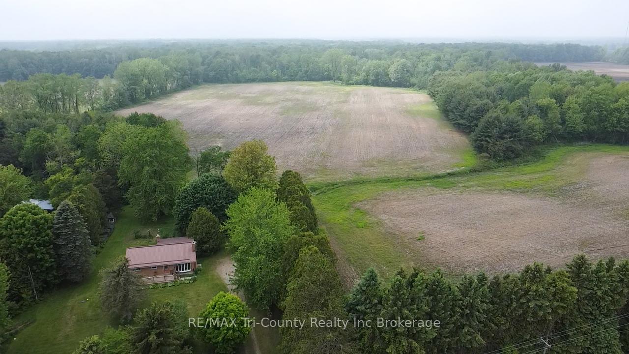 Photo of 889 Norfolk County 28 Road