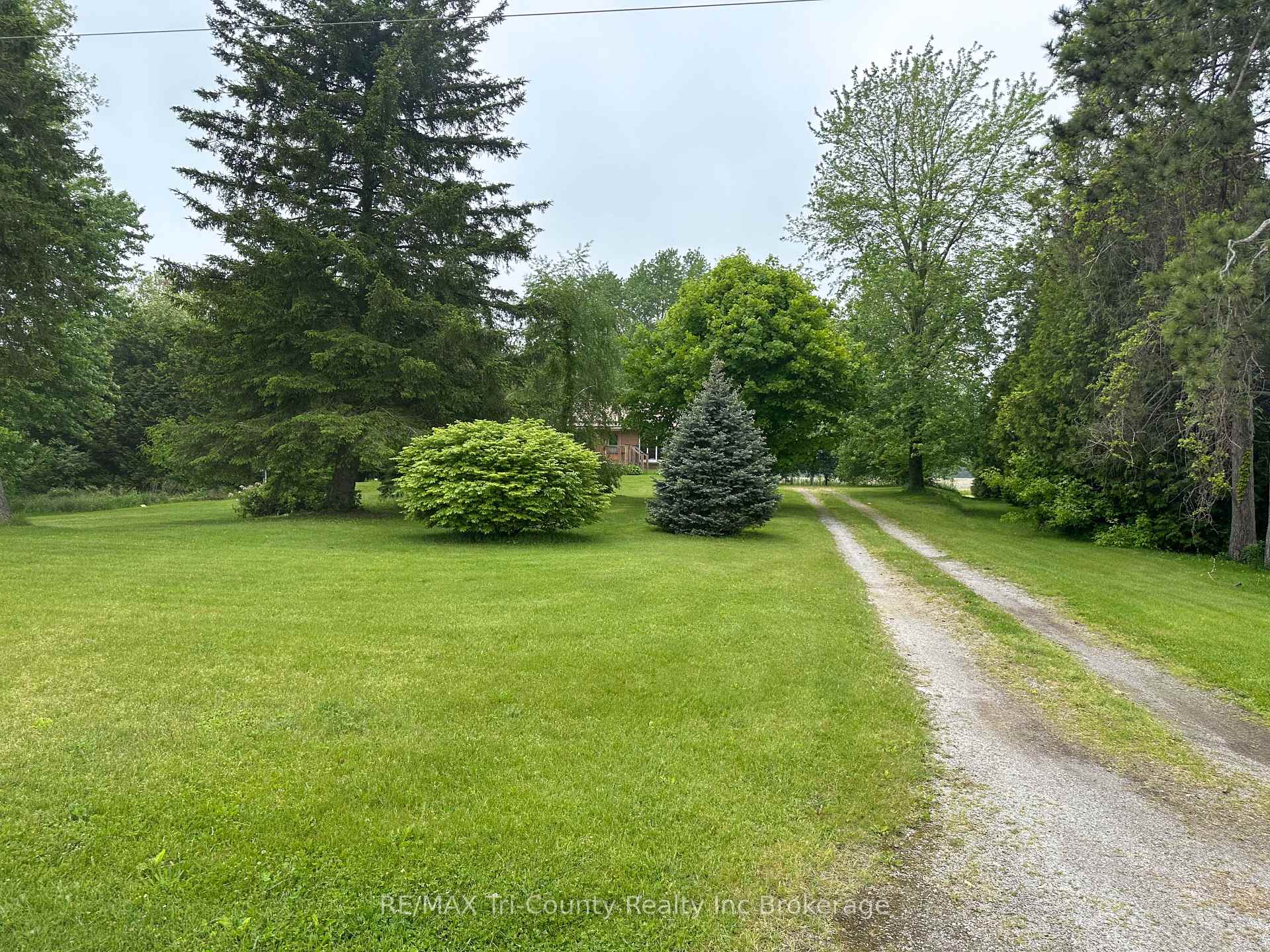 Photo 4 of 889 Norfolk County 28 Road, Norfolk, Rural Houghton — HOMEH