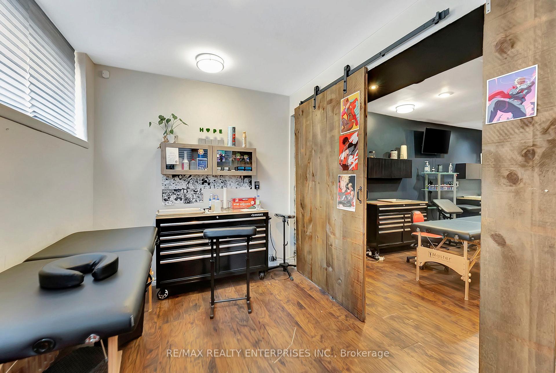 Photo 12 of 156 James Street S, Hamilton, Durand — HOMEH