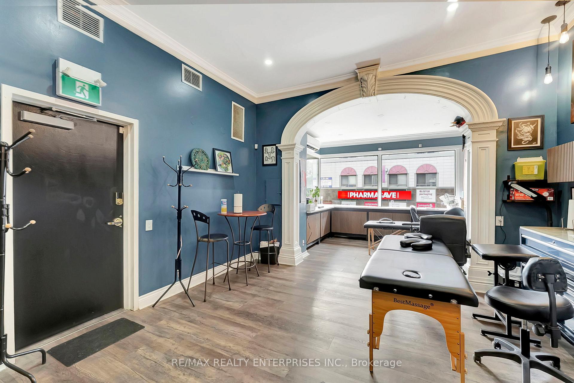 Photo 20 of 156 James Street S, Hamilton, Durand — HOMEH