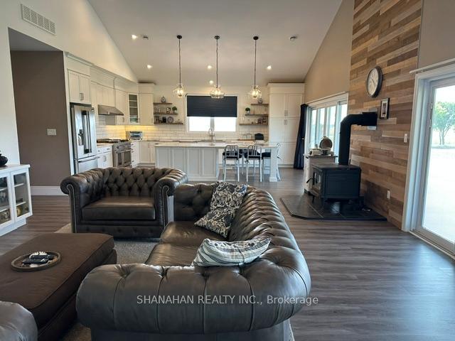 Photo 17 of 583 Gould Road, Dawn-Euphemia, Dawn Euphemia — HOMEH