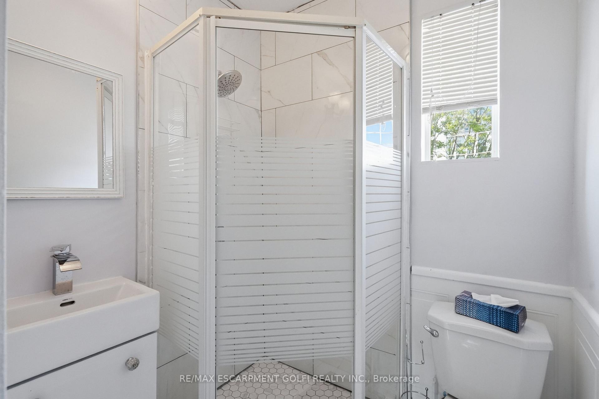 Photo 10 of 216-218 King Street E, Hamilton, Beasley — HOMEH