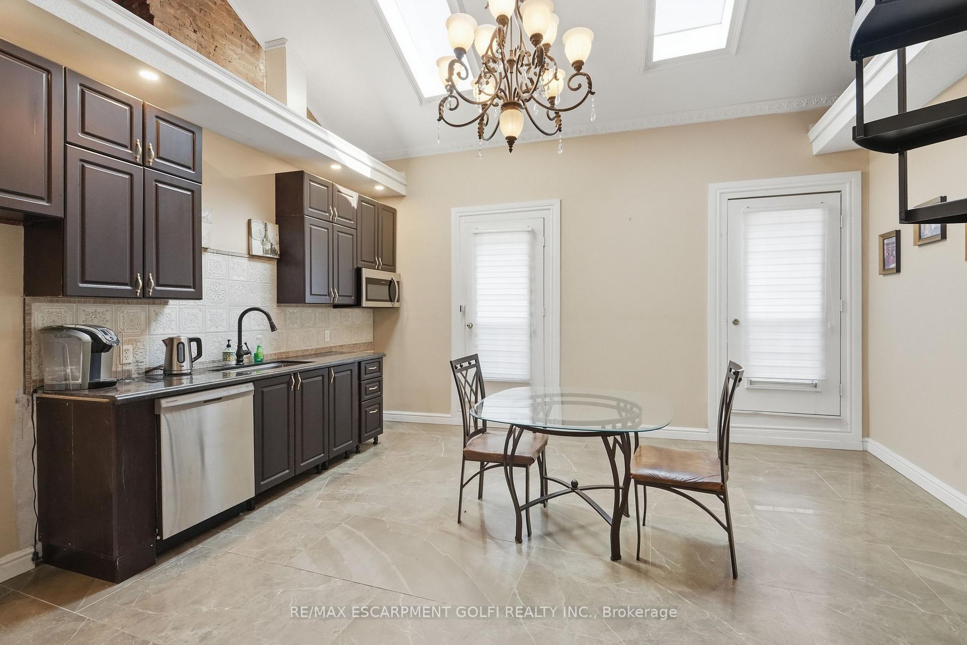Photo 14 of 216-218 King Street E, Hamilton, Beasley — HOMEH