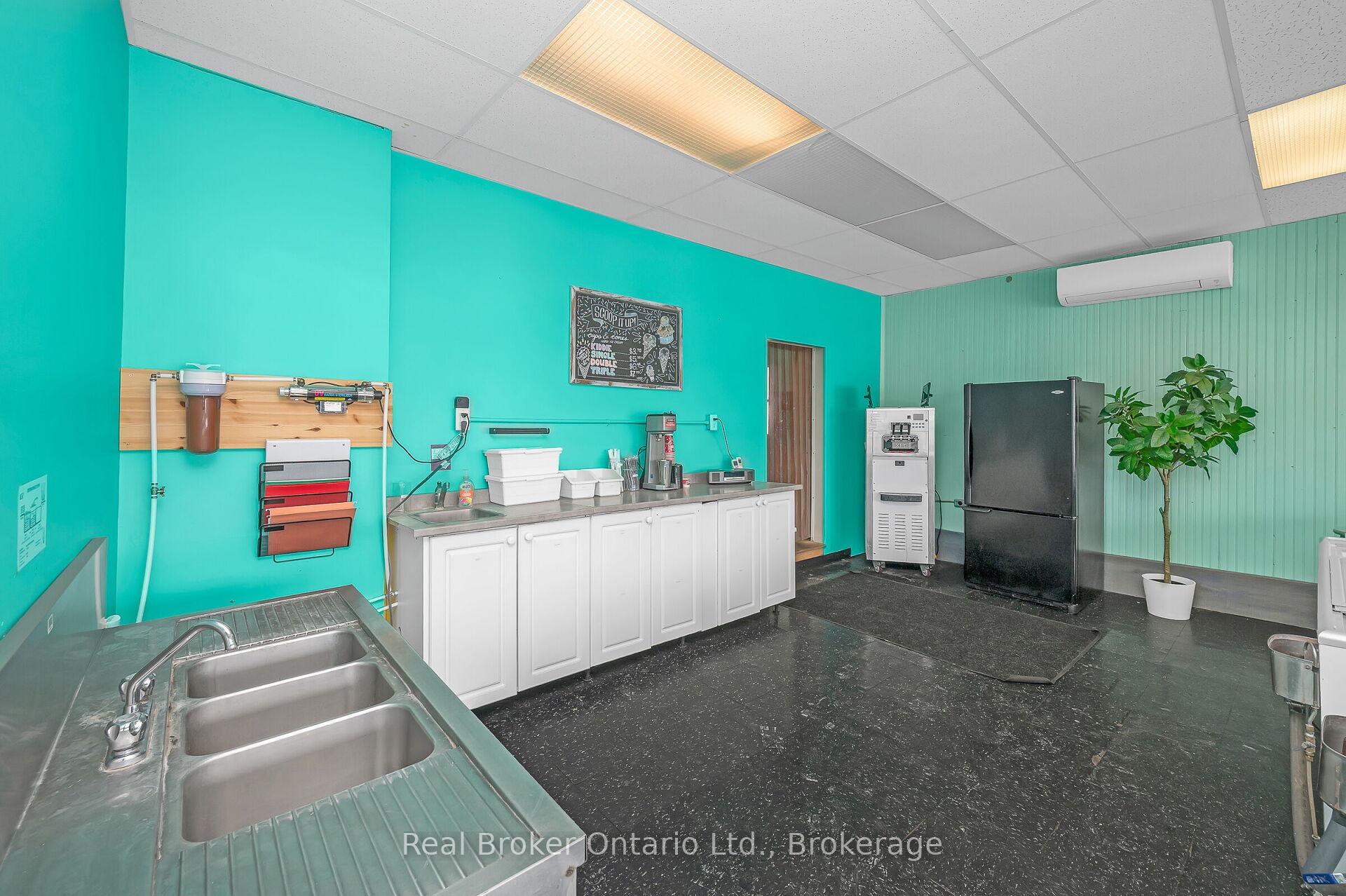 Photo 7 of 122 King Street, Brant, Burford — HOMEH