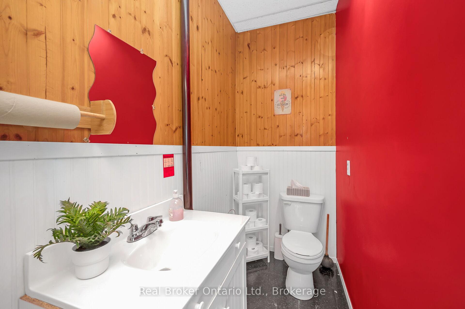 Photo 10 of 122 King Street, Brant, Burford — HOMEH