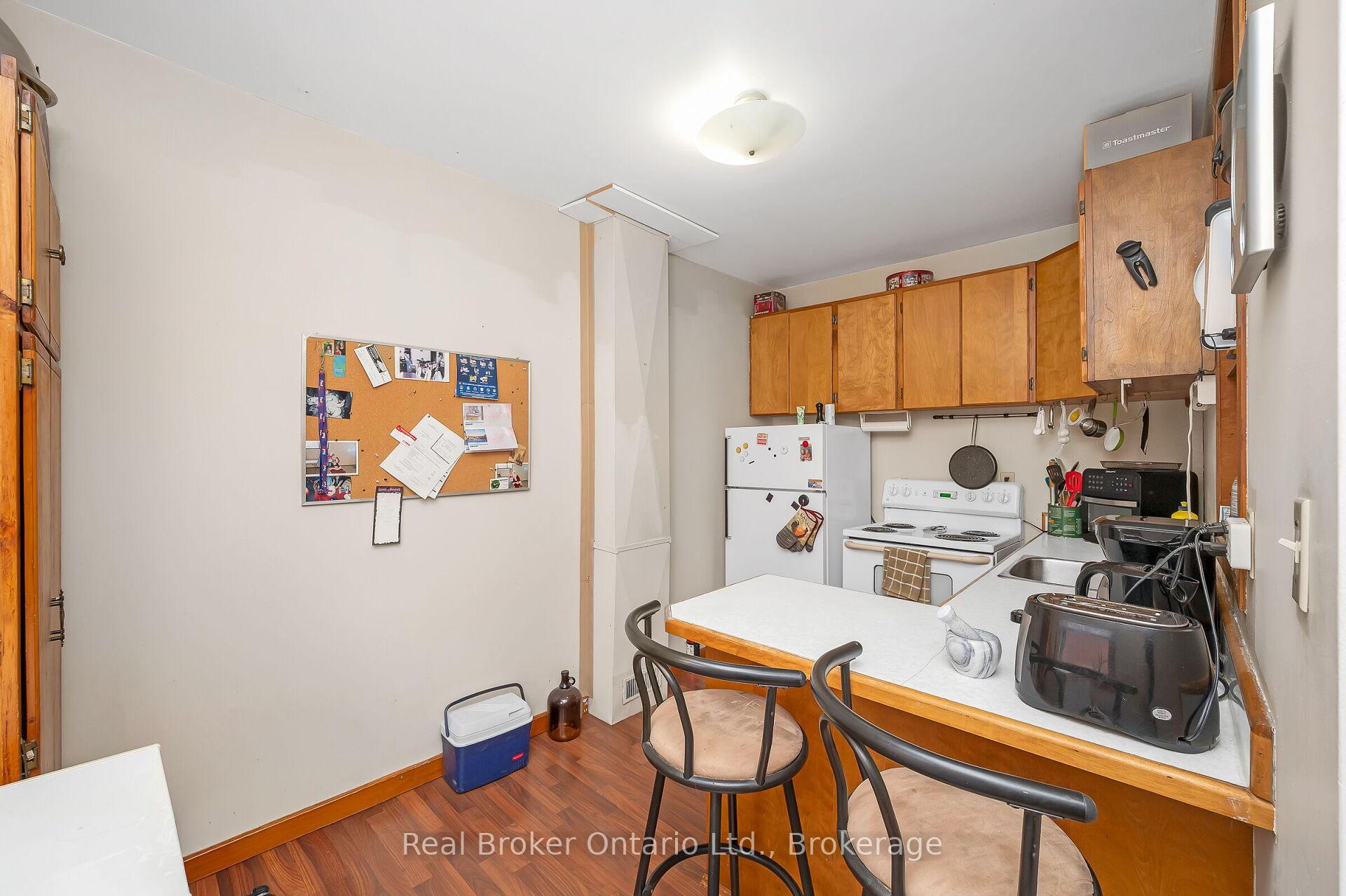 Photo 34 of 122 King Street, Brant, Burford — HOMEH