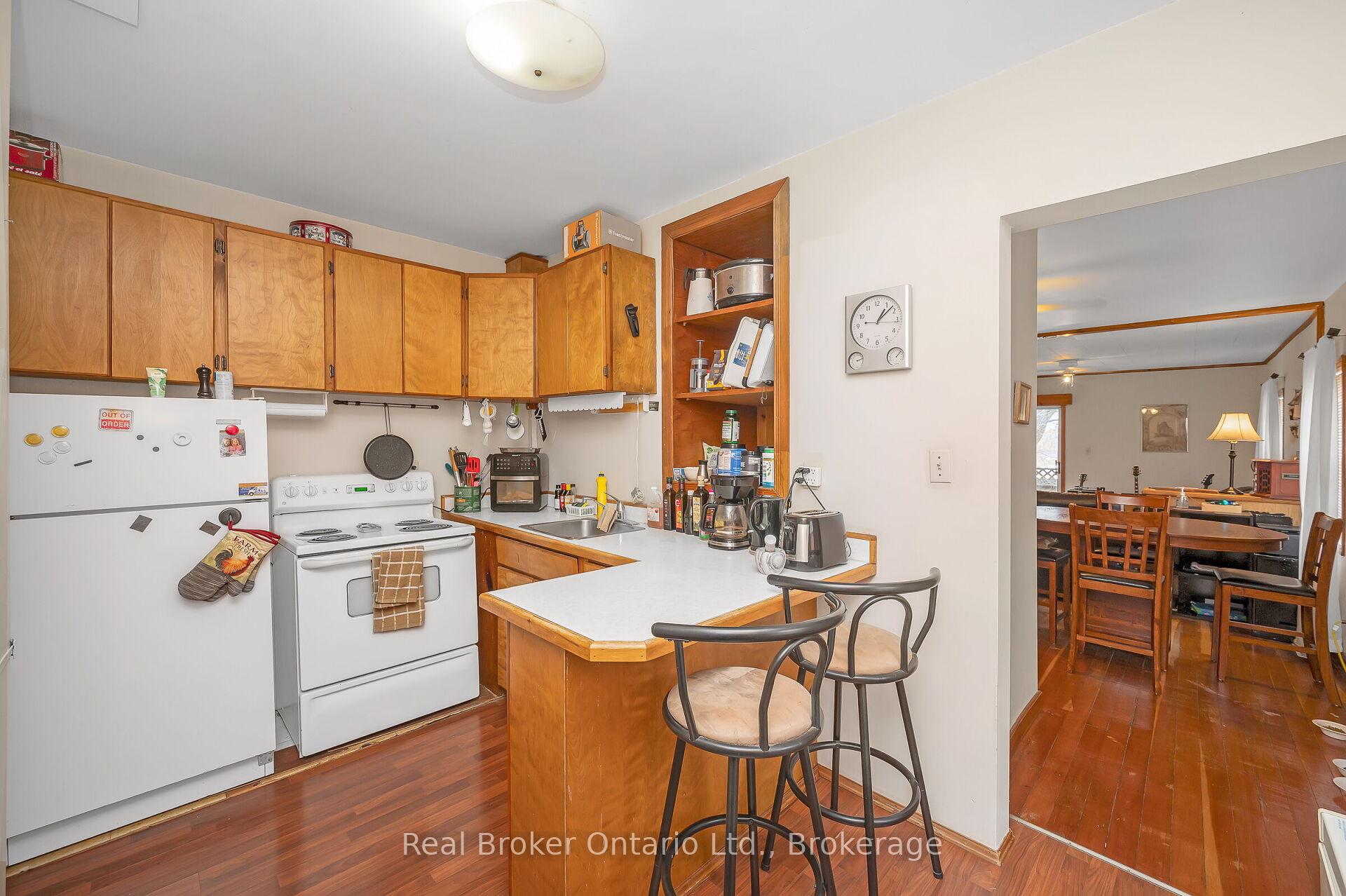 Photo 35 of 122 King Street, Brant, Burford — HOMEH