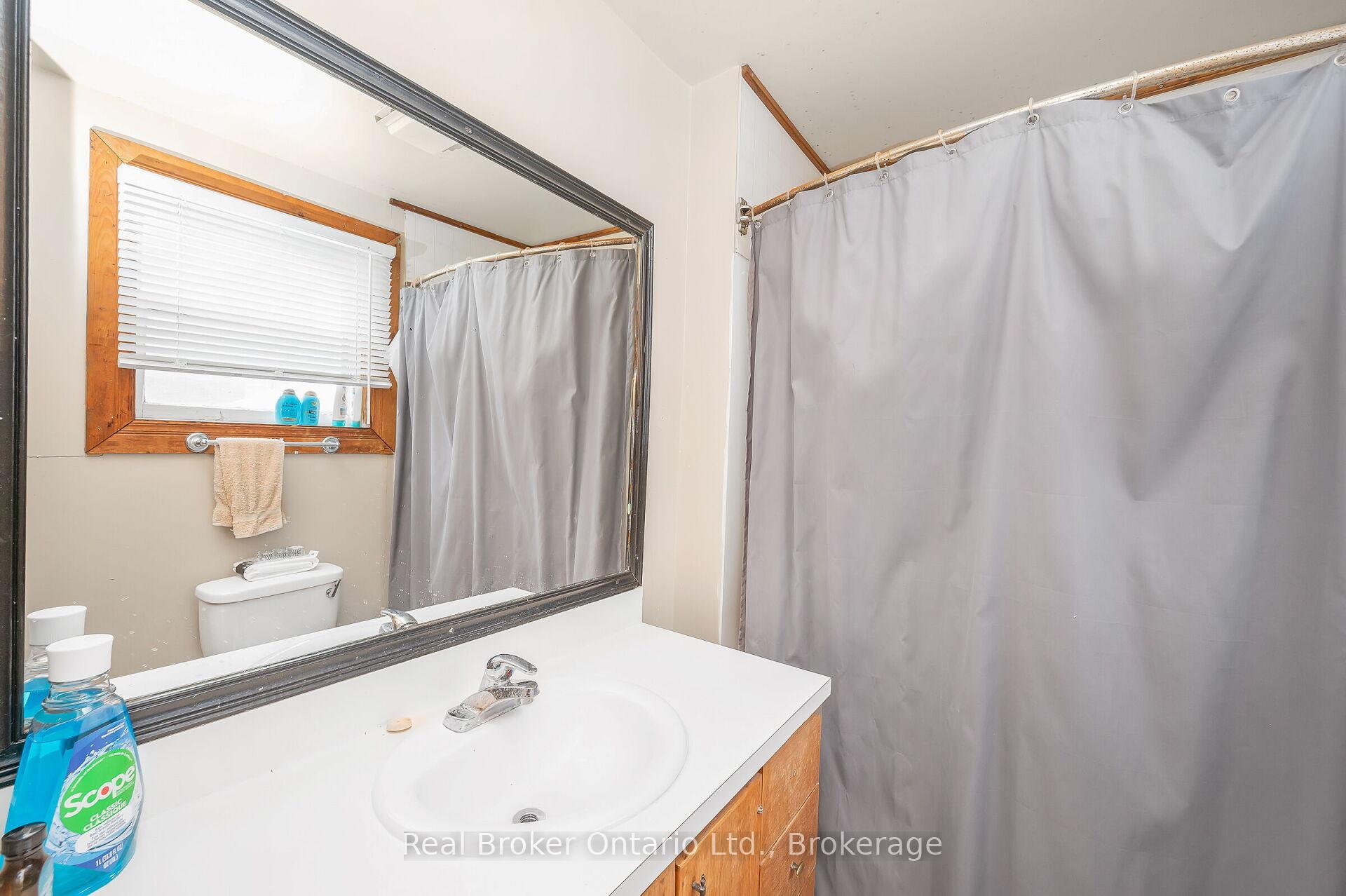 Photo 36 of 122 King Street, Brant, Burford — HOMEH