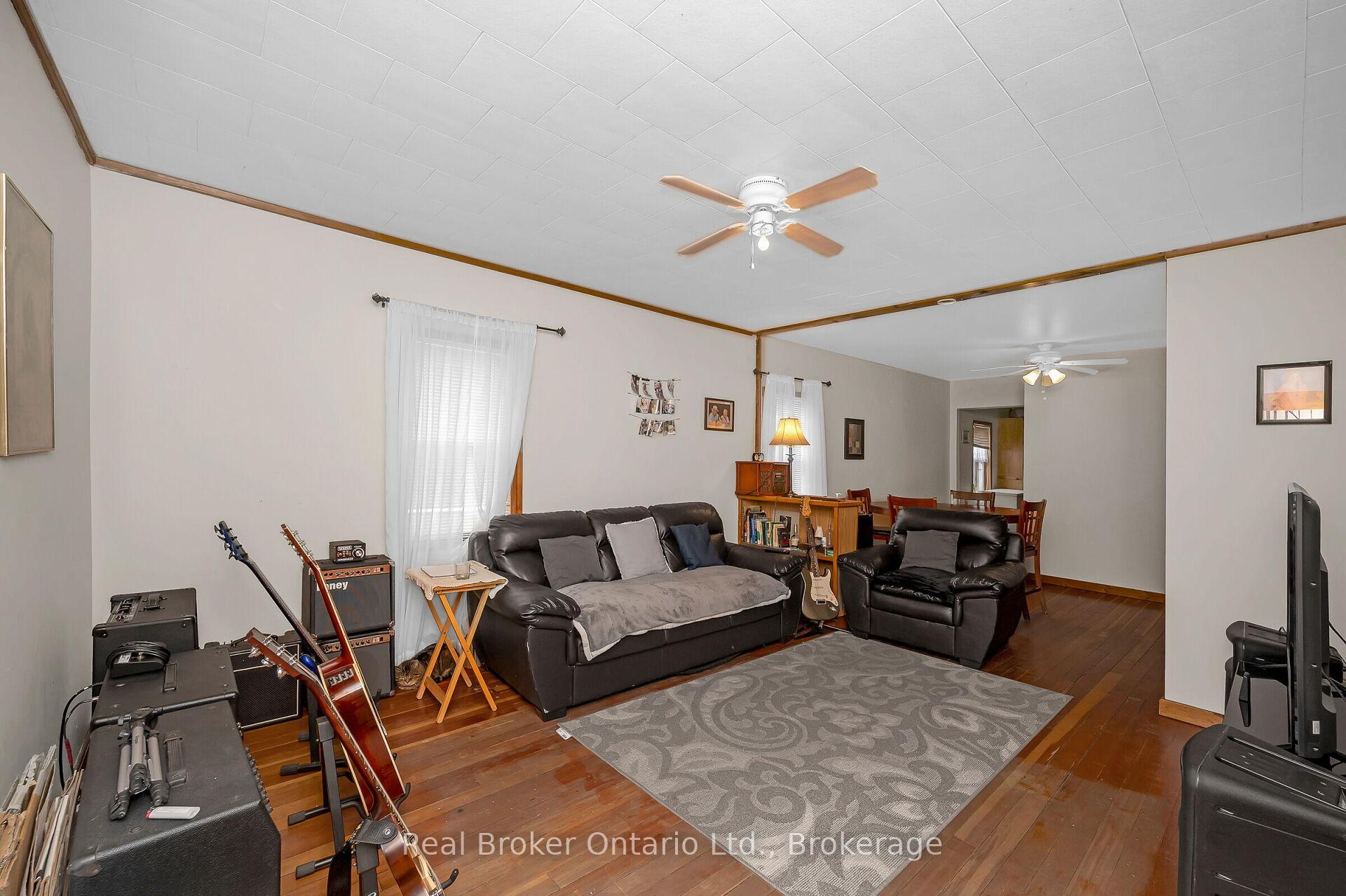 Photo 40 of 122 King Street, Brant, Burford — HOMEH