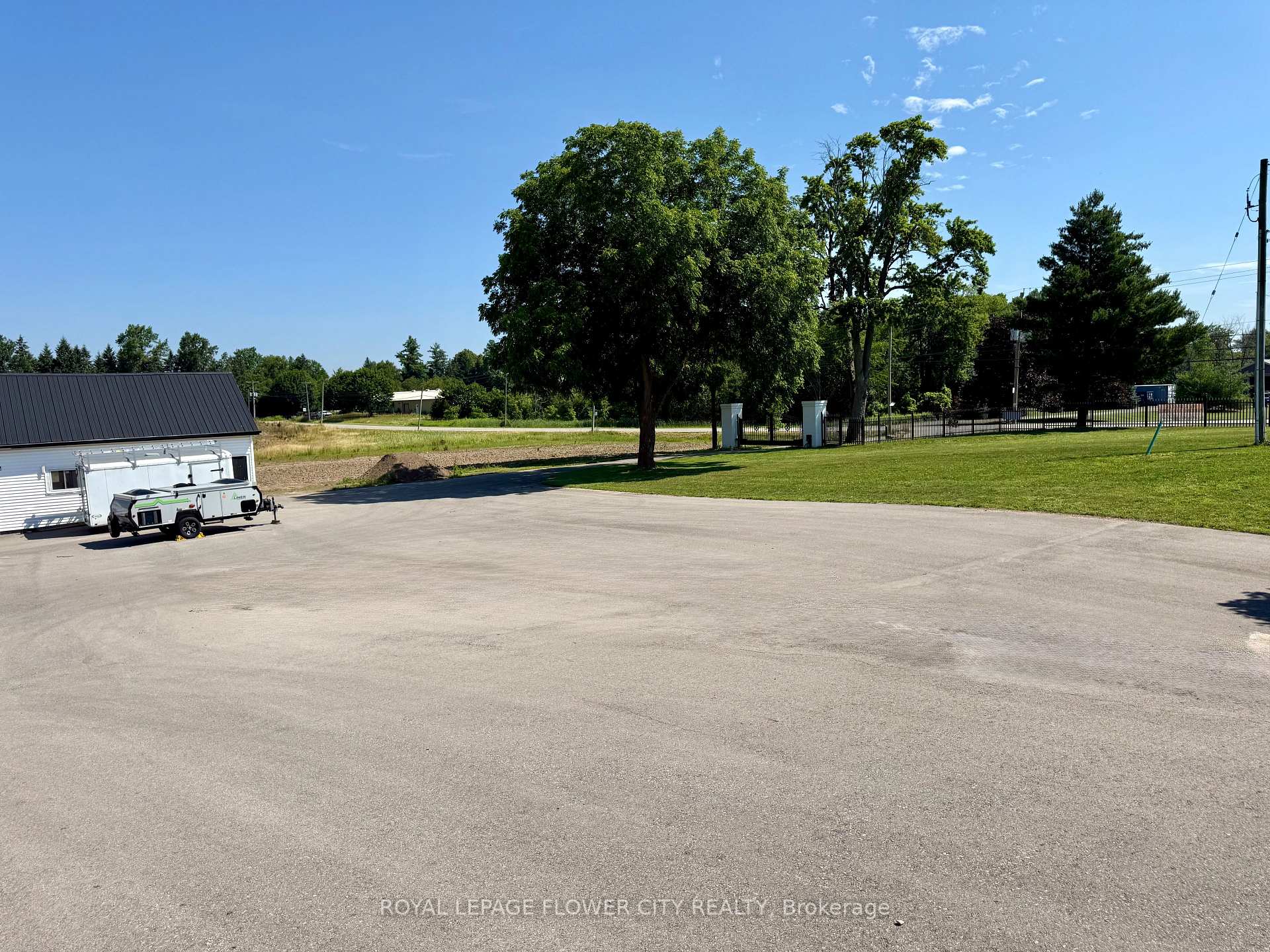 Photo 7 of 957 Brock Road, Hamilton, Dundas — HOMEH