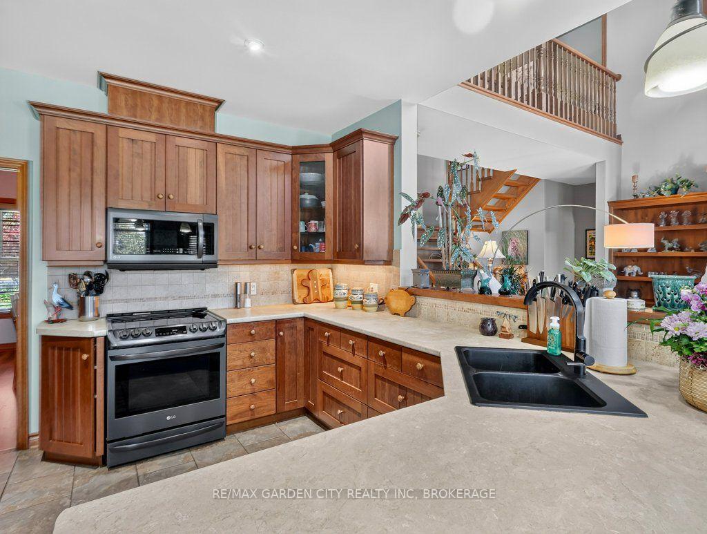 Photo 25 of 3297 Tallman Drive, Lincoln, Lincoln-Jordan/Vineland — HOMEH