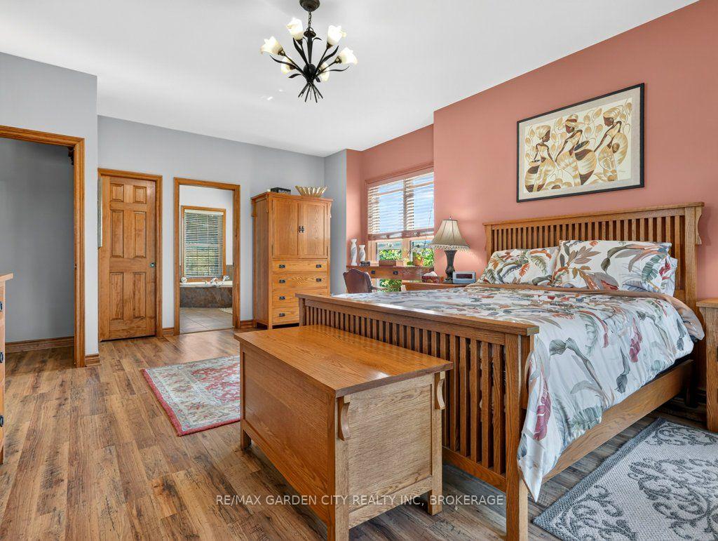 Photo 30 of 3297 Tallman Drive, Lincoln, Lincoln-Jordan/Vineland — HOMEH