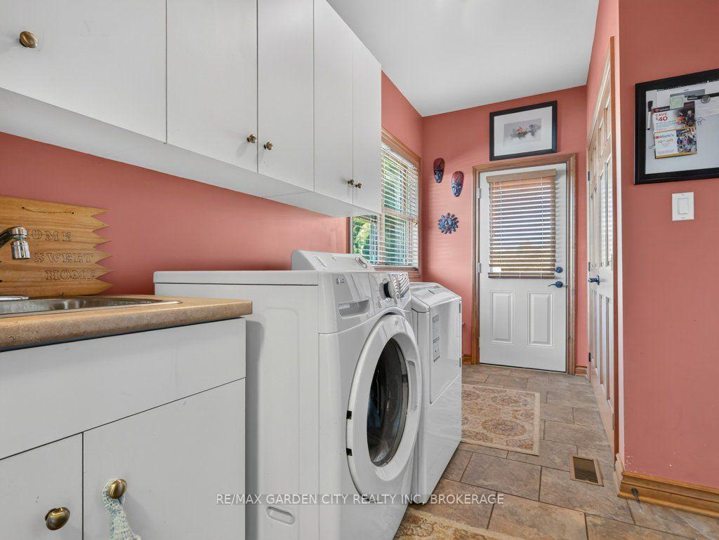 Photo 34 of 3297 Tallman Drive, Lincoln, Lincoln-Jordan/Vineland — HOMEH