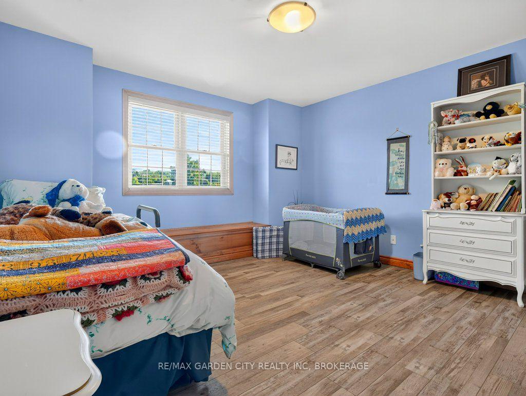 Photo 36 of 3297 Tallman Drive, Lincoln, Lincoln-Jordan/Vineland — HOMEH