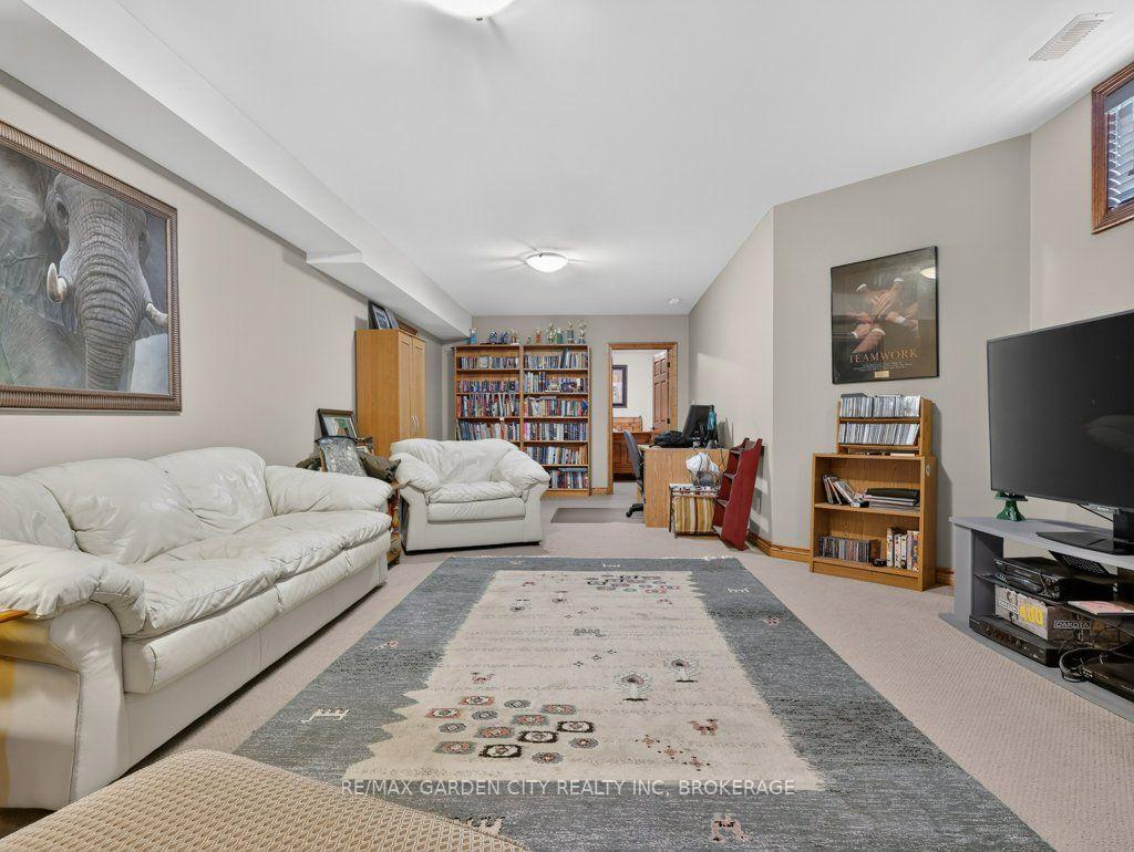 Photo 42 of 3297 Tallman Drive, Lincoln, Lincoln-Jordan/Vineland — HOMEH