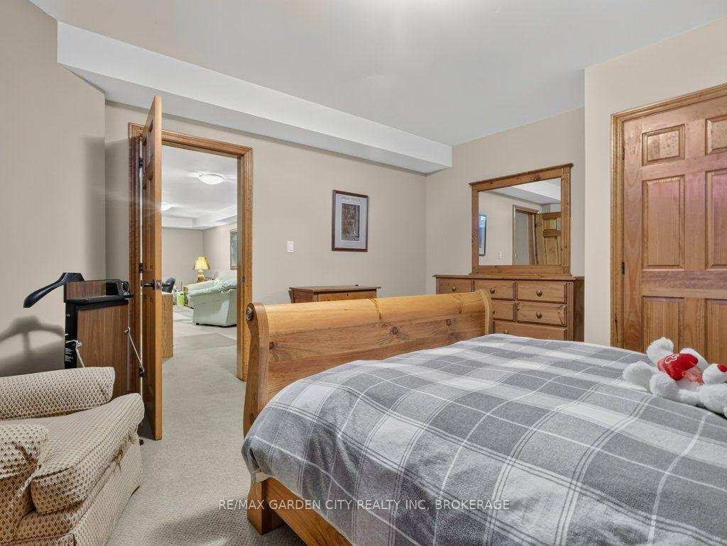 Photo 43 of 3297 Tallman Drive, Lincoln, Lincoln-Jordan/Vineland — HOMEH