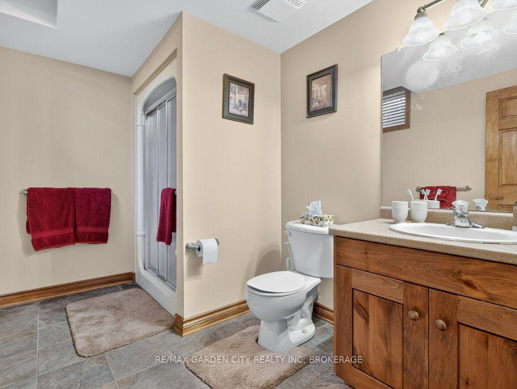 Photo 44 of 3297 Tallman Drive, Lincoln, Lincoln-Jordan/Vineland — HOMEH