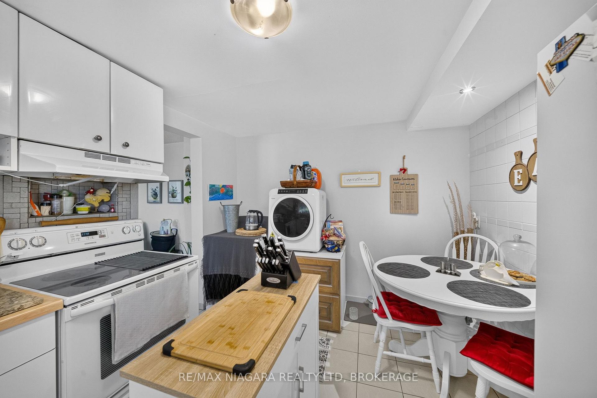 Photo 10 of 6235 Drummond Road, Niagara Falls, Dorchester — HOMEH