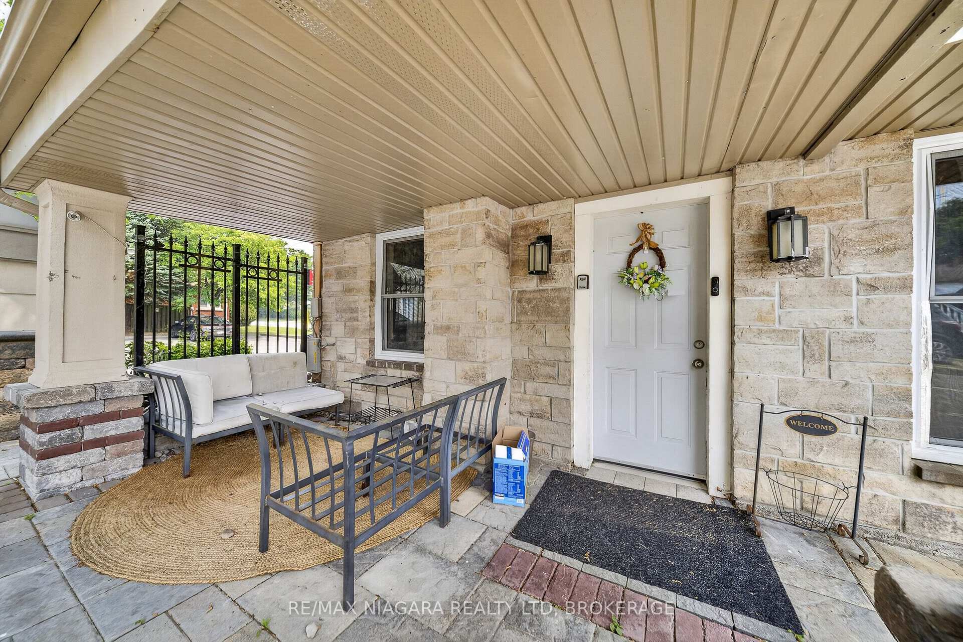 Photo 15 of 6235 Drummond Road, Niagara Falls, Dorchester — HOMEH