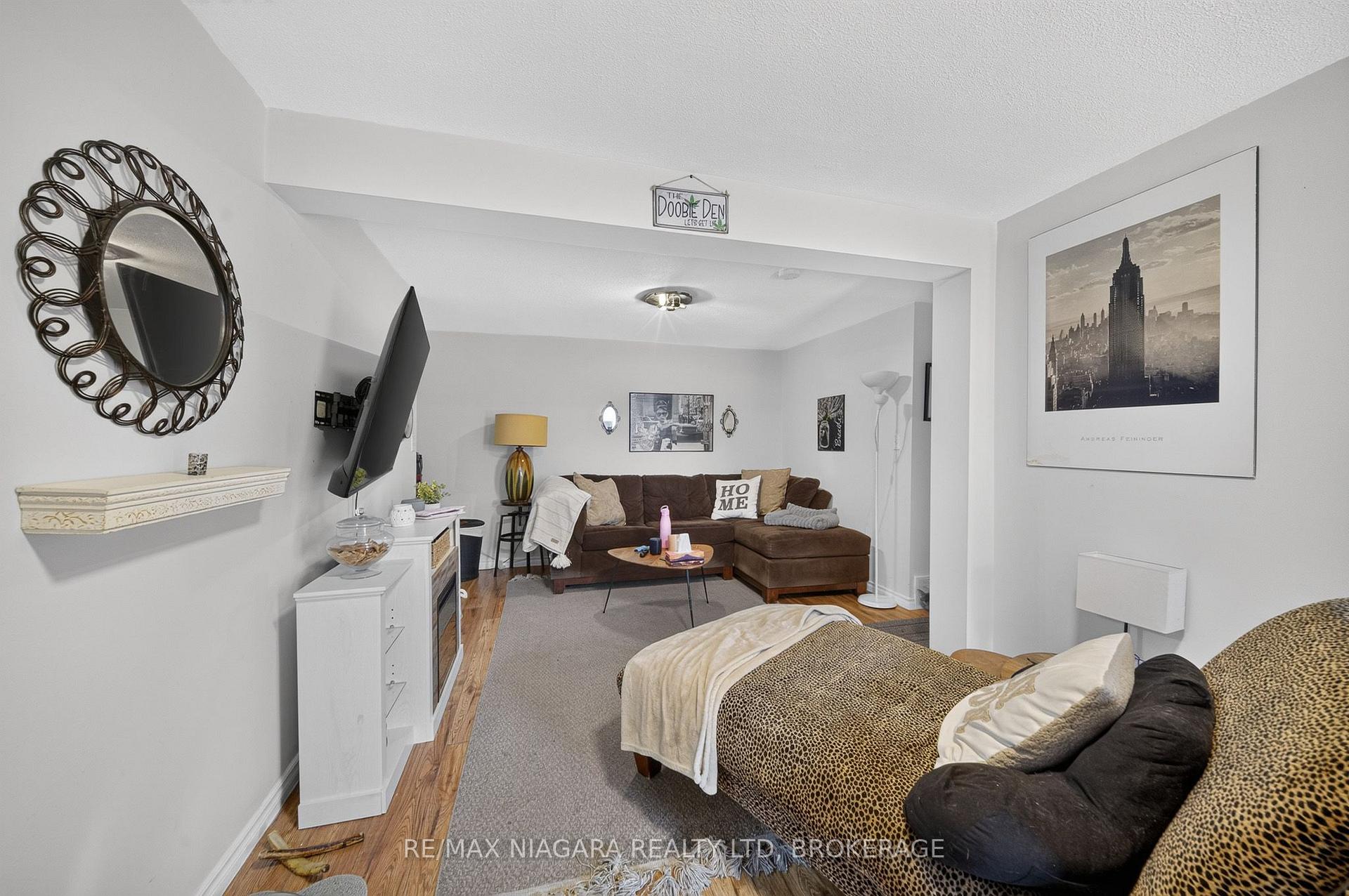 Photo 21 of 6235 Drummond Road, Niagara Falls, Dorchester — HOMEH