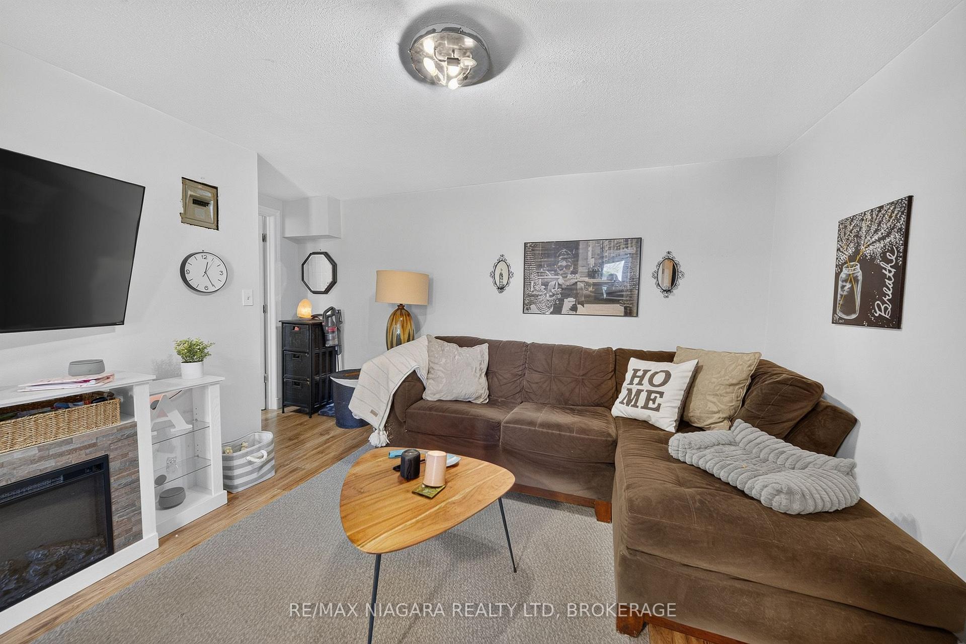 Photo 25 of 6235 Drummond Road, Niagara Falls, Dorchester — HOMEH
