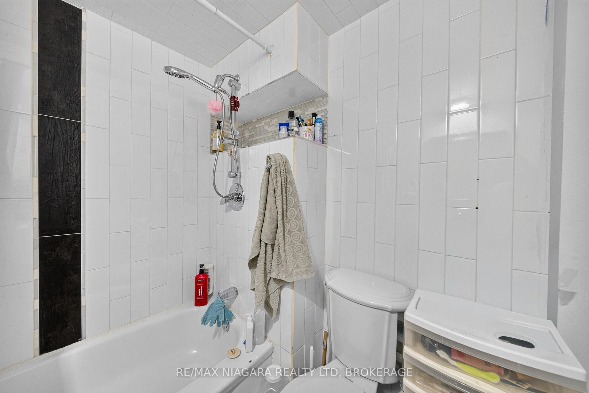 Photo 27 of 6235 Drummond Road, Niagara Falls, Dorchester — HOMEH