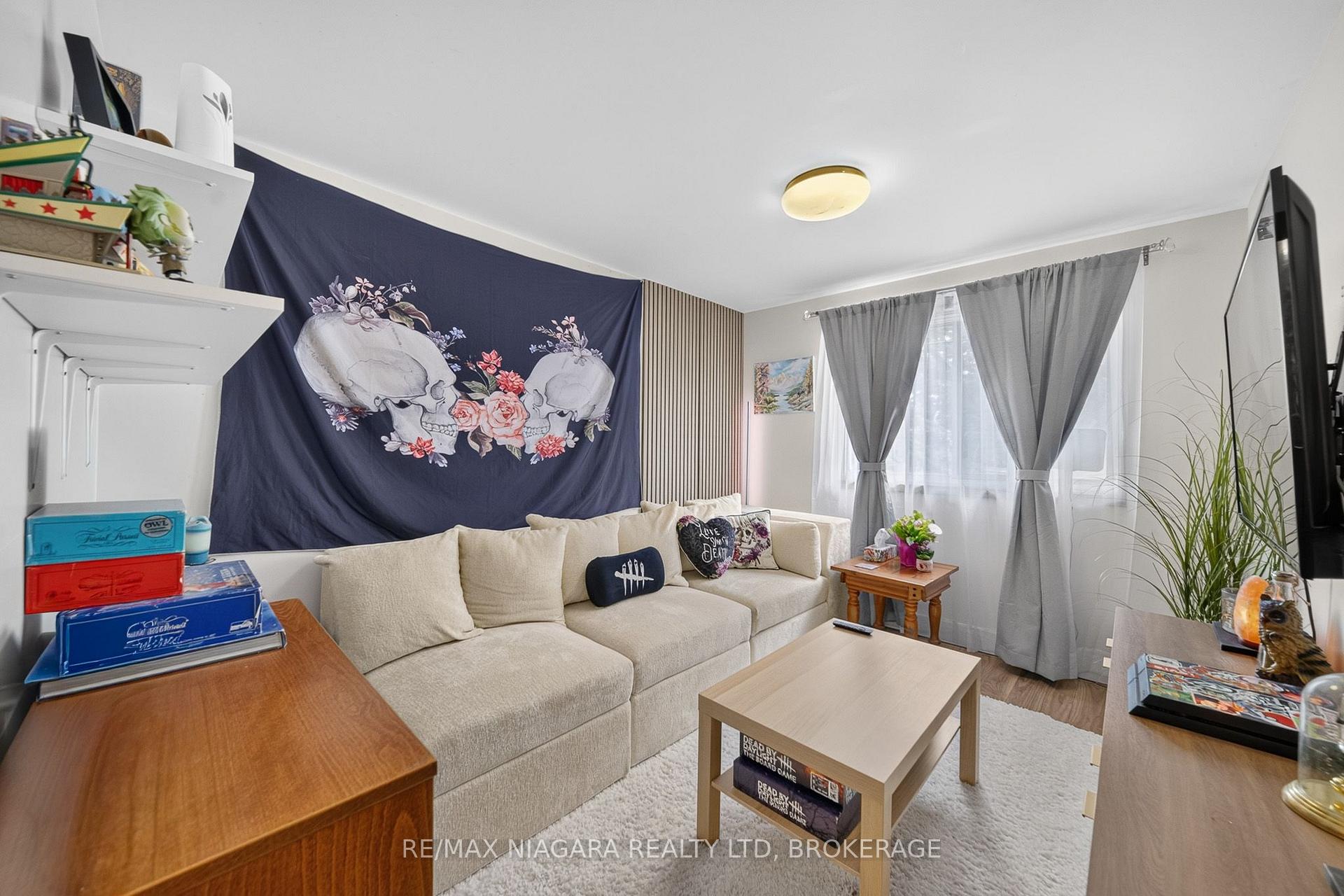 Photo 31 of 6235 Drummond Road, Niagara Falls, Dorchester — HOMEH