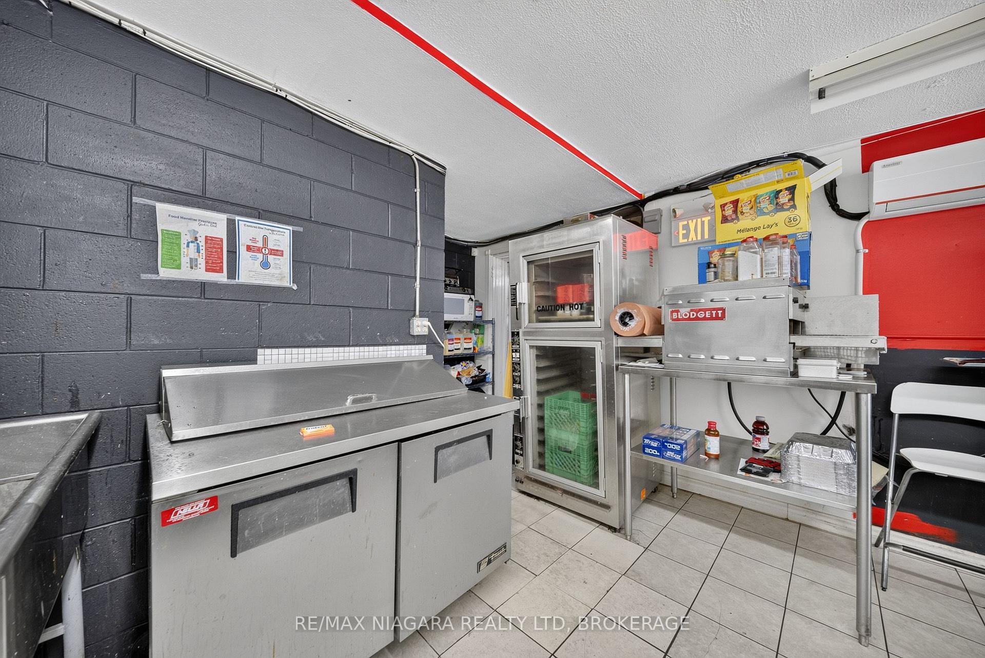 Photo 44 of 6235 Drummond Road, Niagara Falls, Dorchester — HOMEH